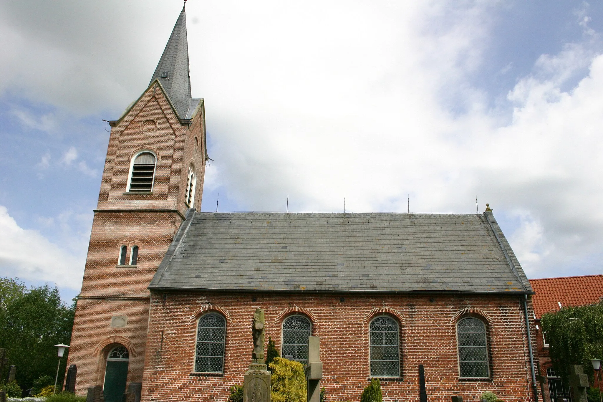 Photo showing: Historic church in Amdorf, district of Leer, East Frisia, Germany