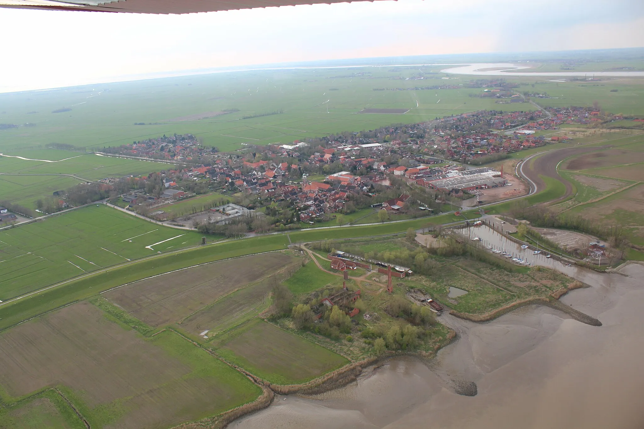 Photo showing: Aerial view of Jemgum