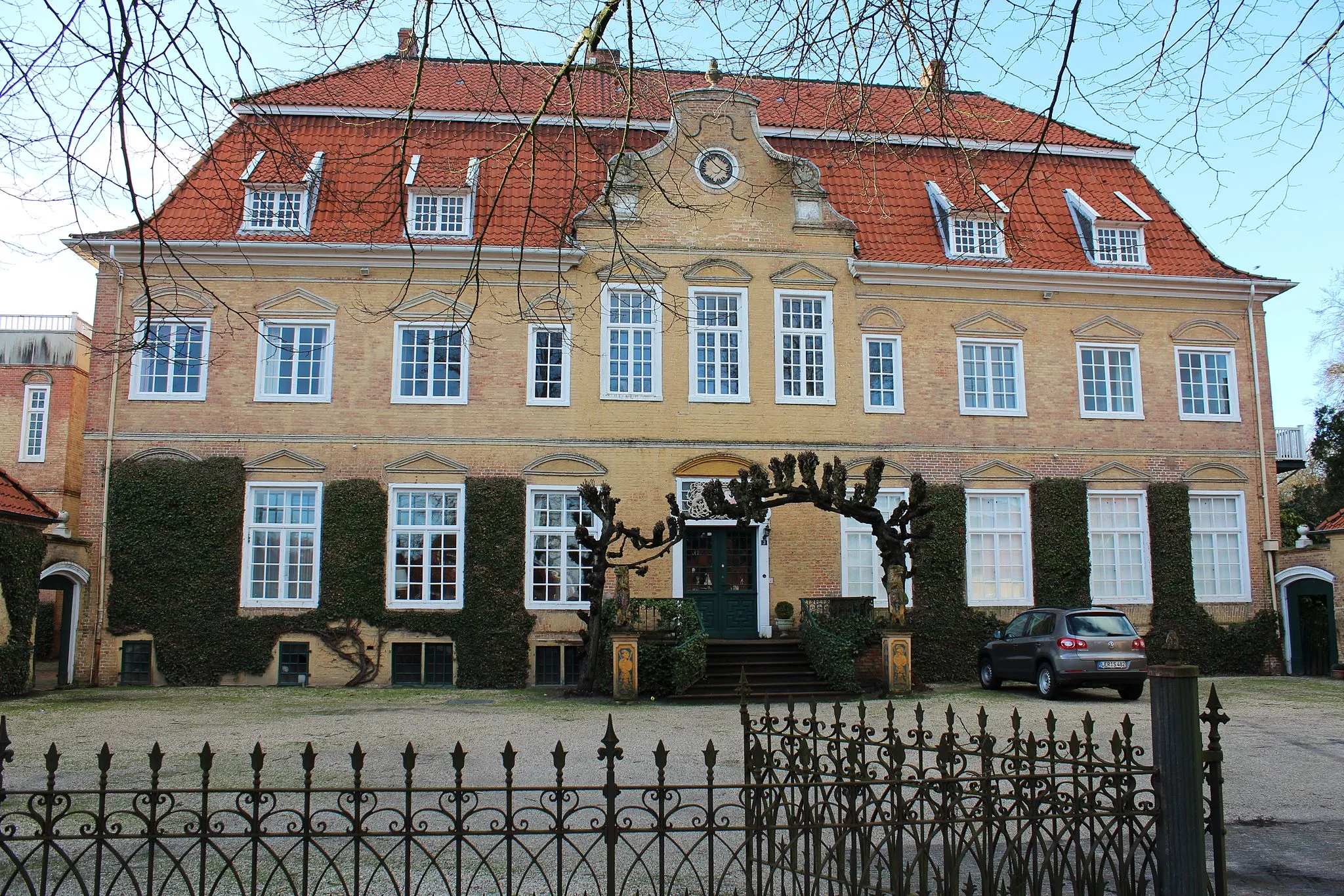 Photo showing: Vorderansicht der Philipsburg in Leer/Loga