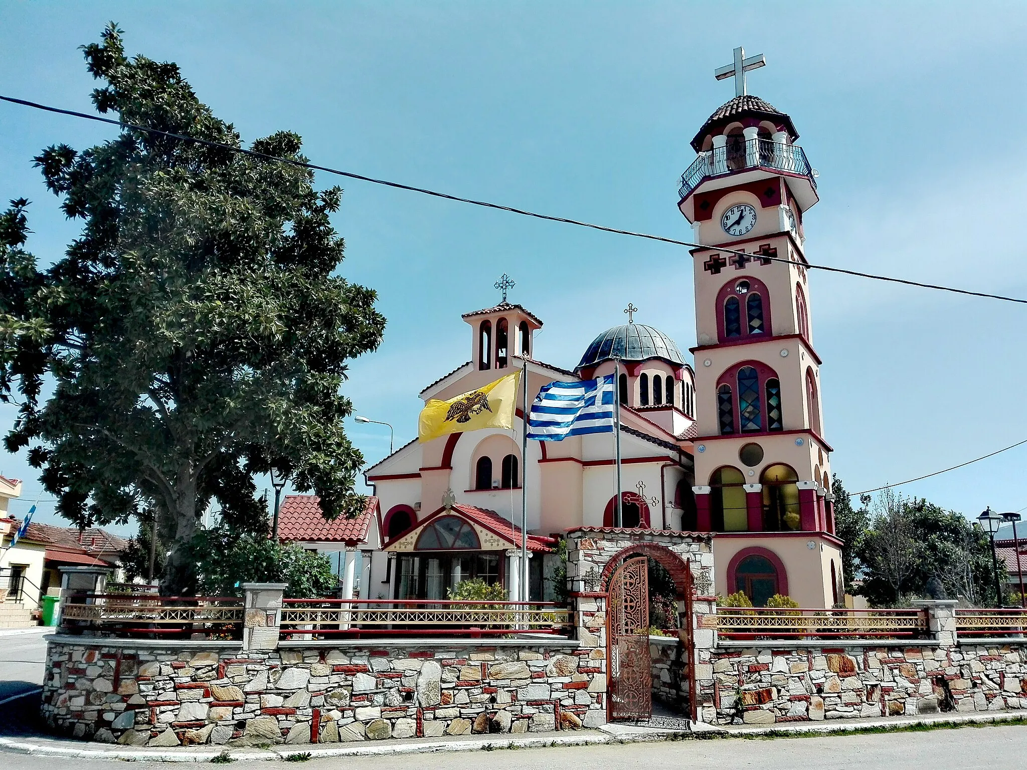 Photo showing: Five martyes church in Polystilo exterior