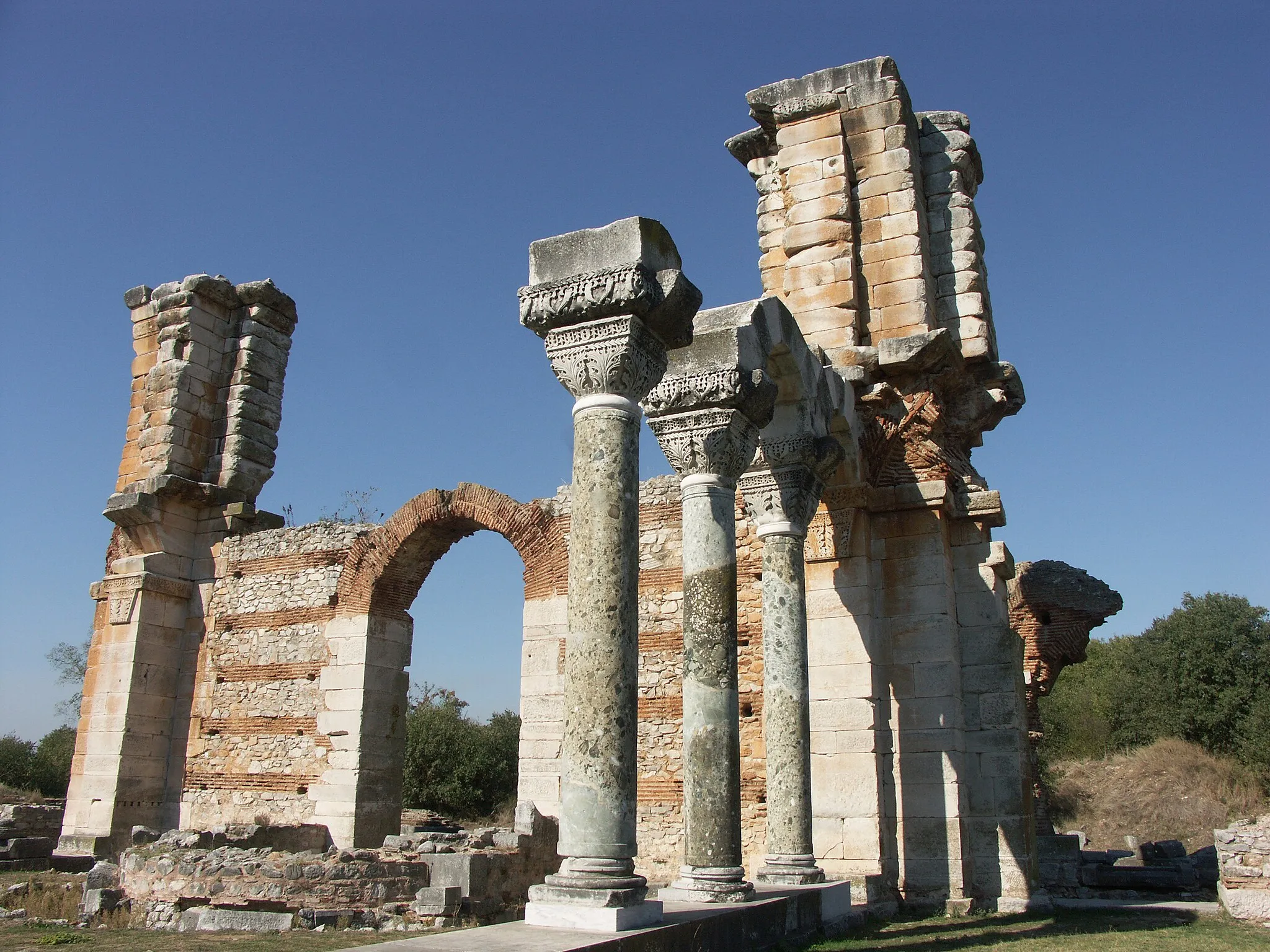 Photo showing: Basilique B ou Basilique des piliers