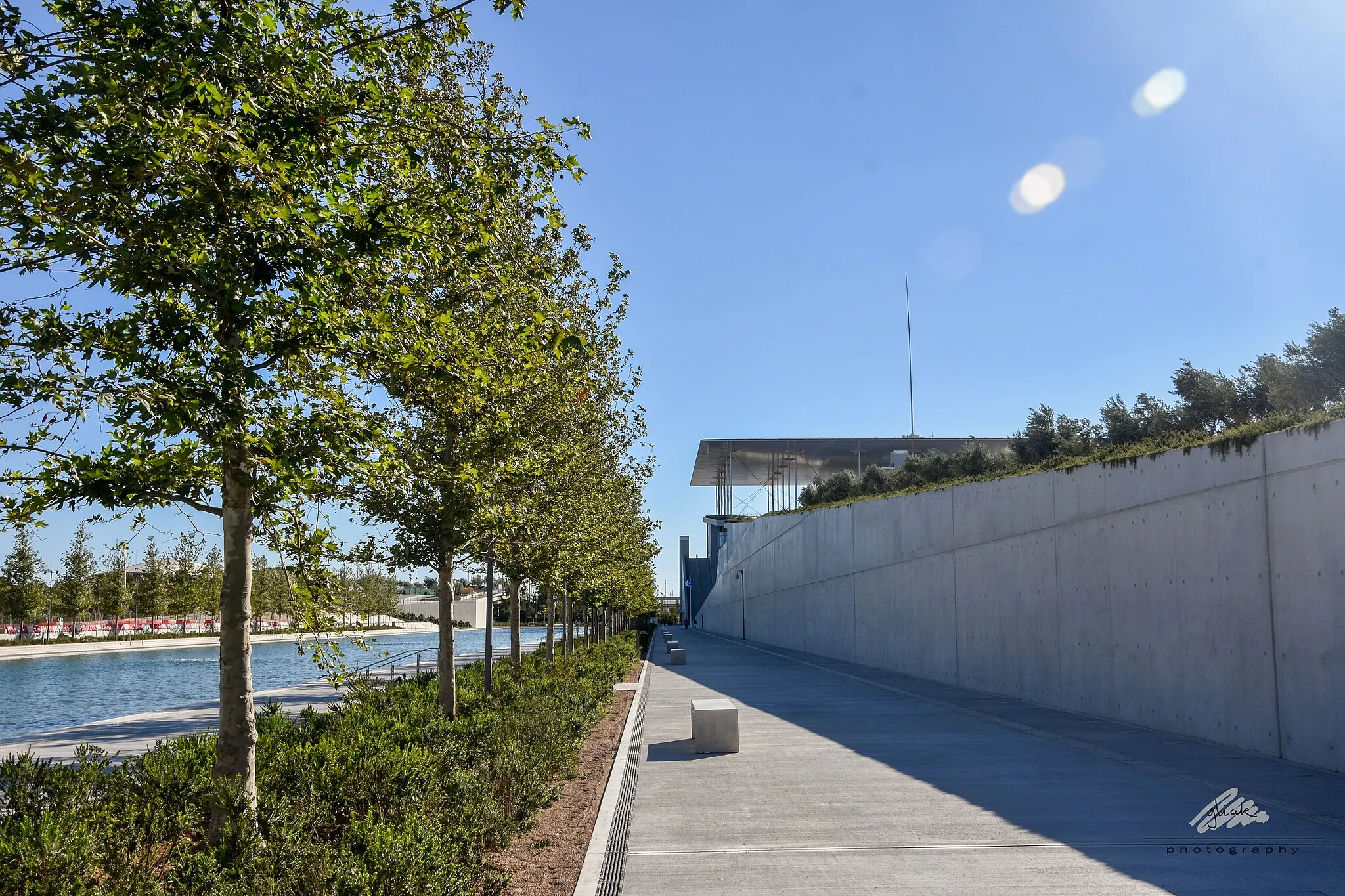 Photo showing: The Canal of the Stavros Niarchos Foundation Cultural Center.