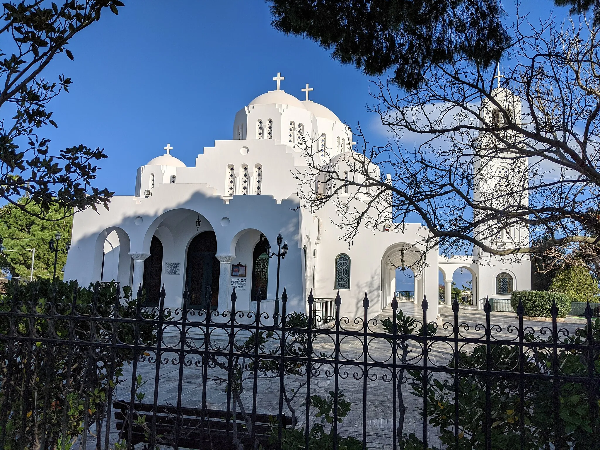 Photo showing: Mati Church