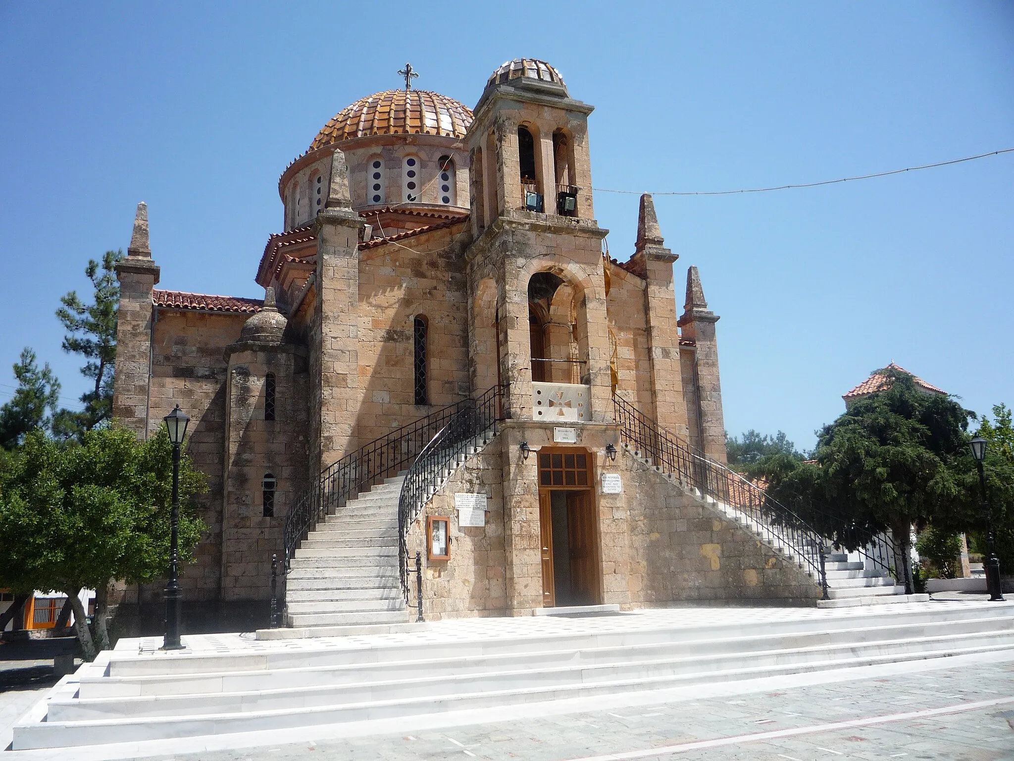 Photo showing: The church Metamorphosis Sotiros in Vilia, West Attica, Greece ‪
‪