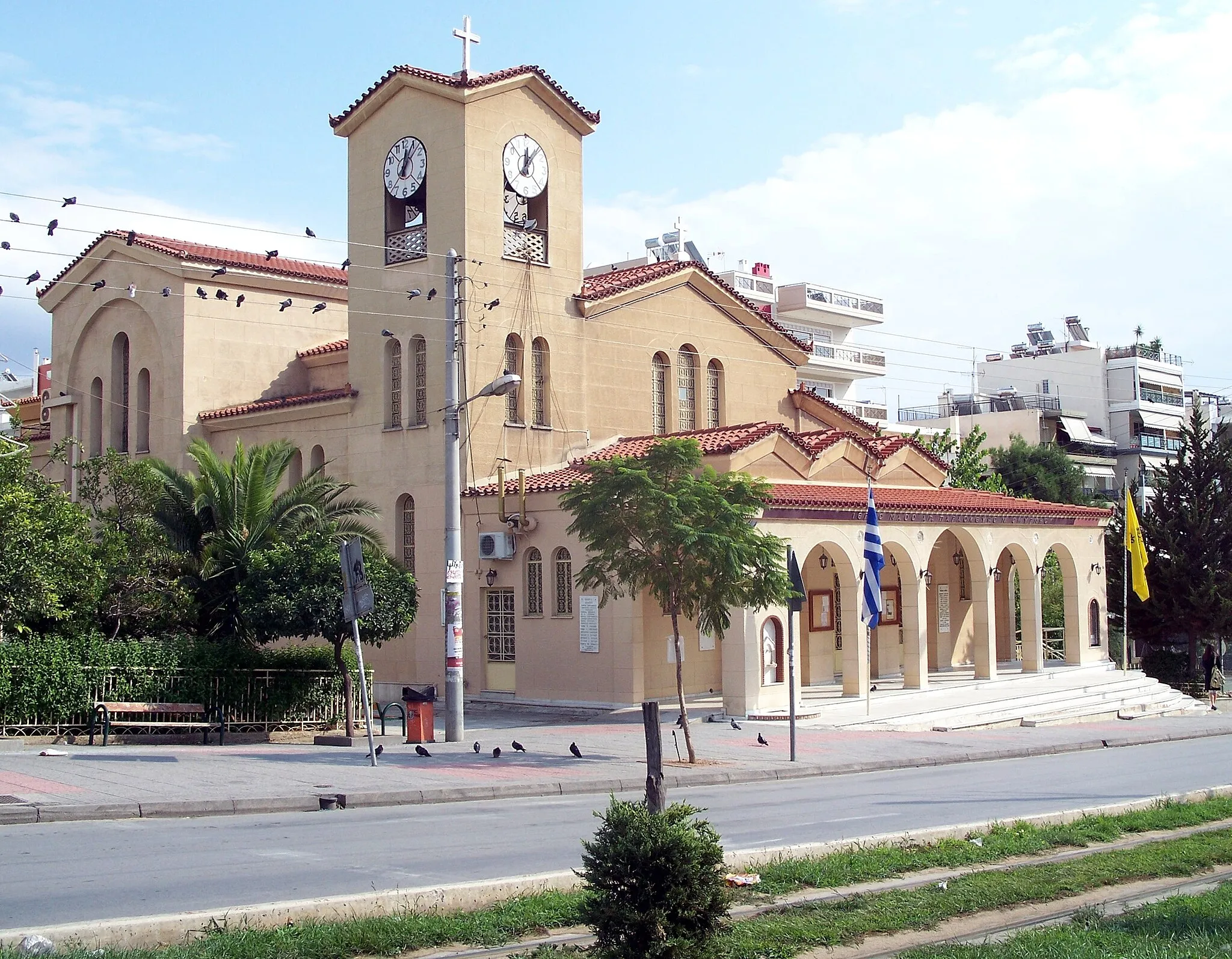 Photo showing: Church of Agia Paraskeyi at Nea Smyrni, Athens.