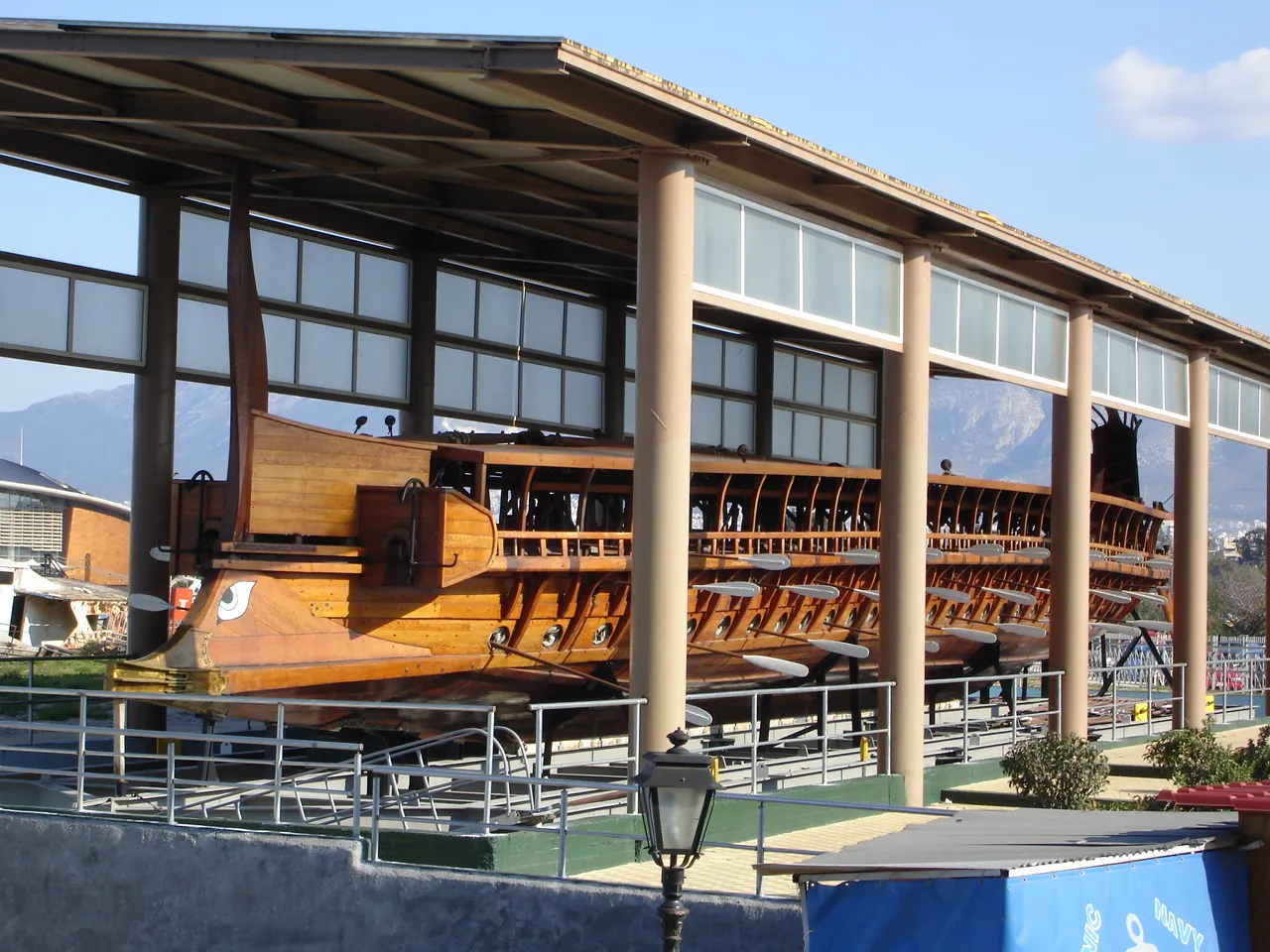 Photo showing: The museum of Ancient Greek Trireme Olympias (Replica)