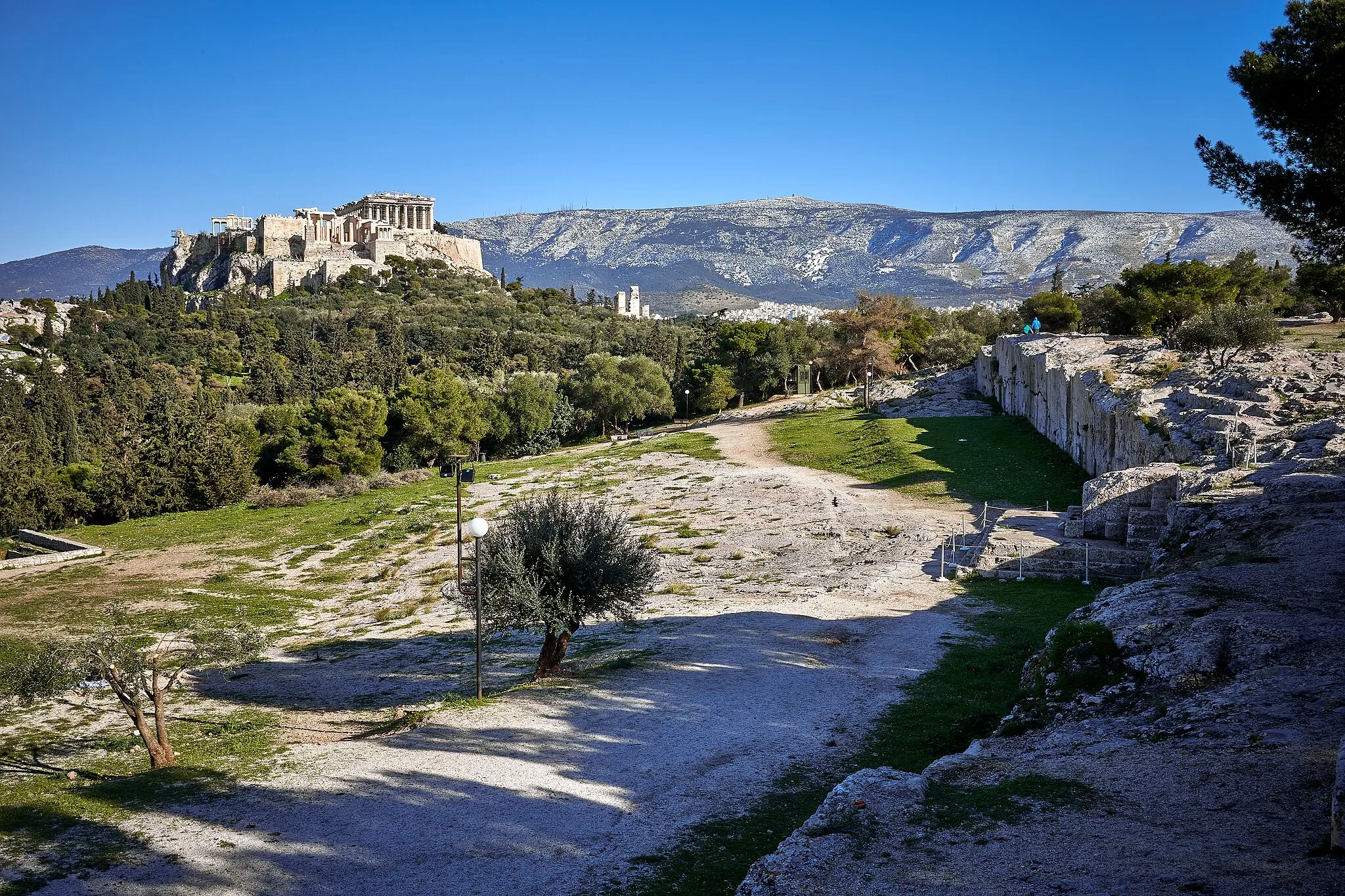 Photo showing: The Pnyx plateau was the location of the People's Assembly in Ancient Athens (6th - 4th cent. B.C.).