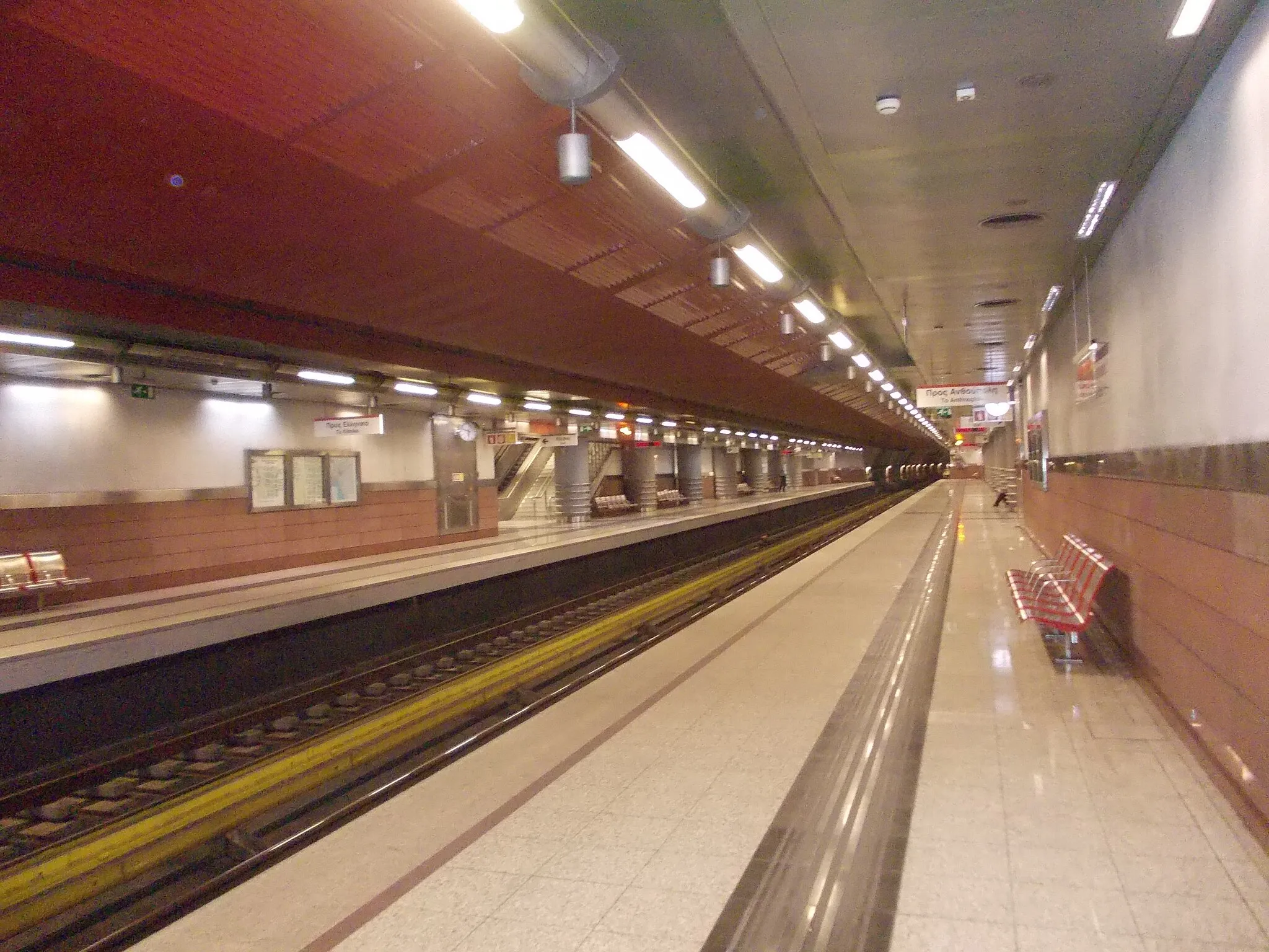 Photo showing: Polski: Athens metro station Argyroupoli