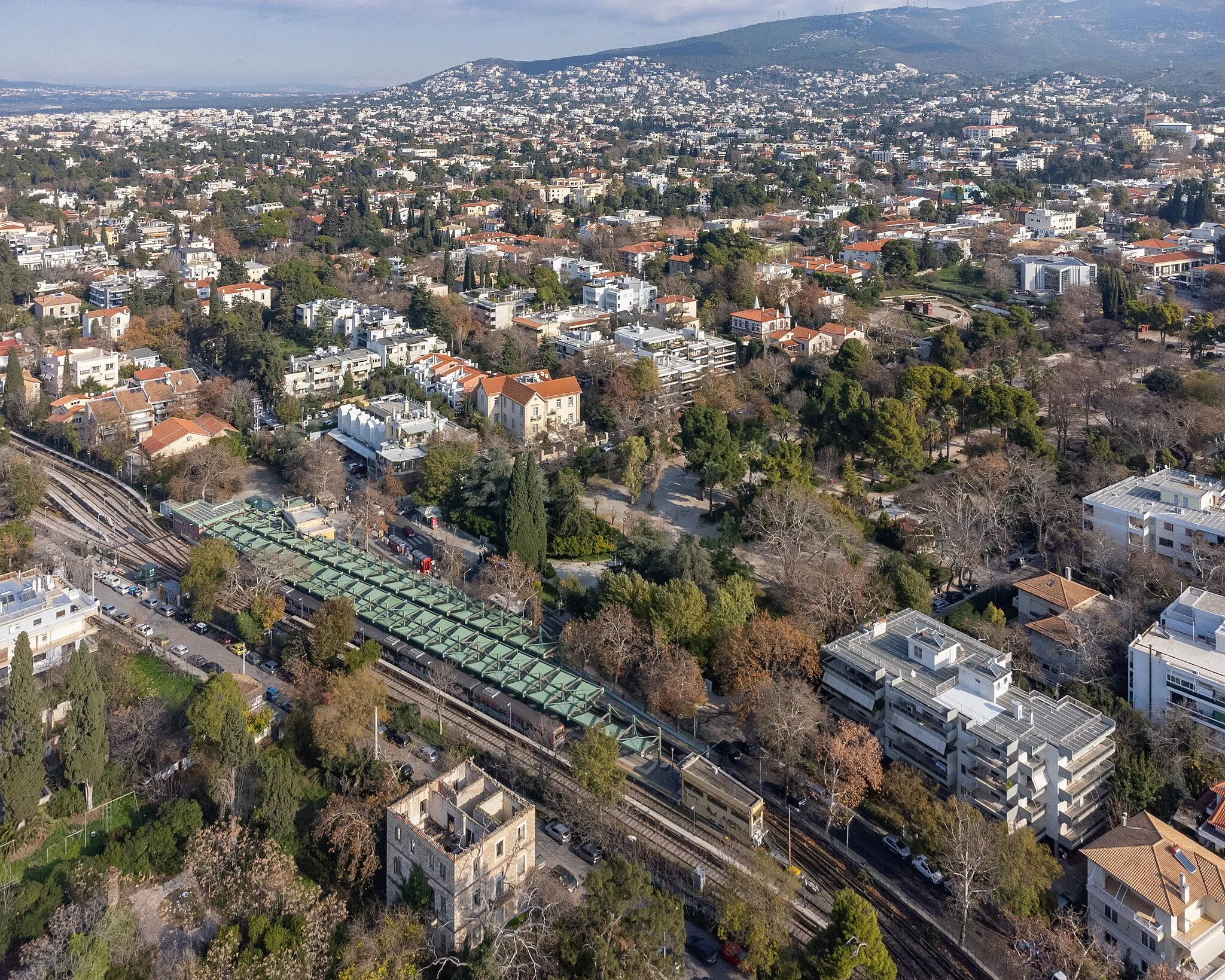 Photo showing: Airview of Kifissia, with the metro station visible in the foreground.