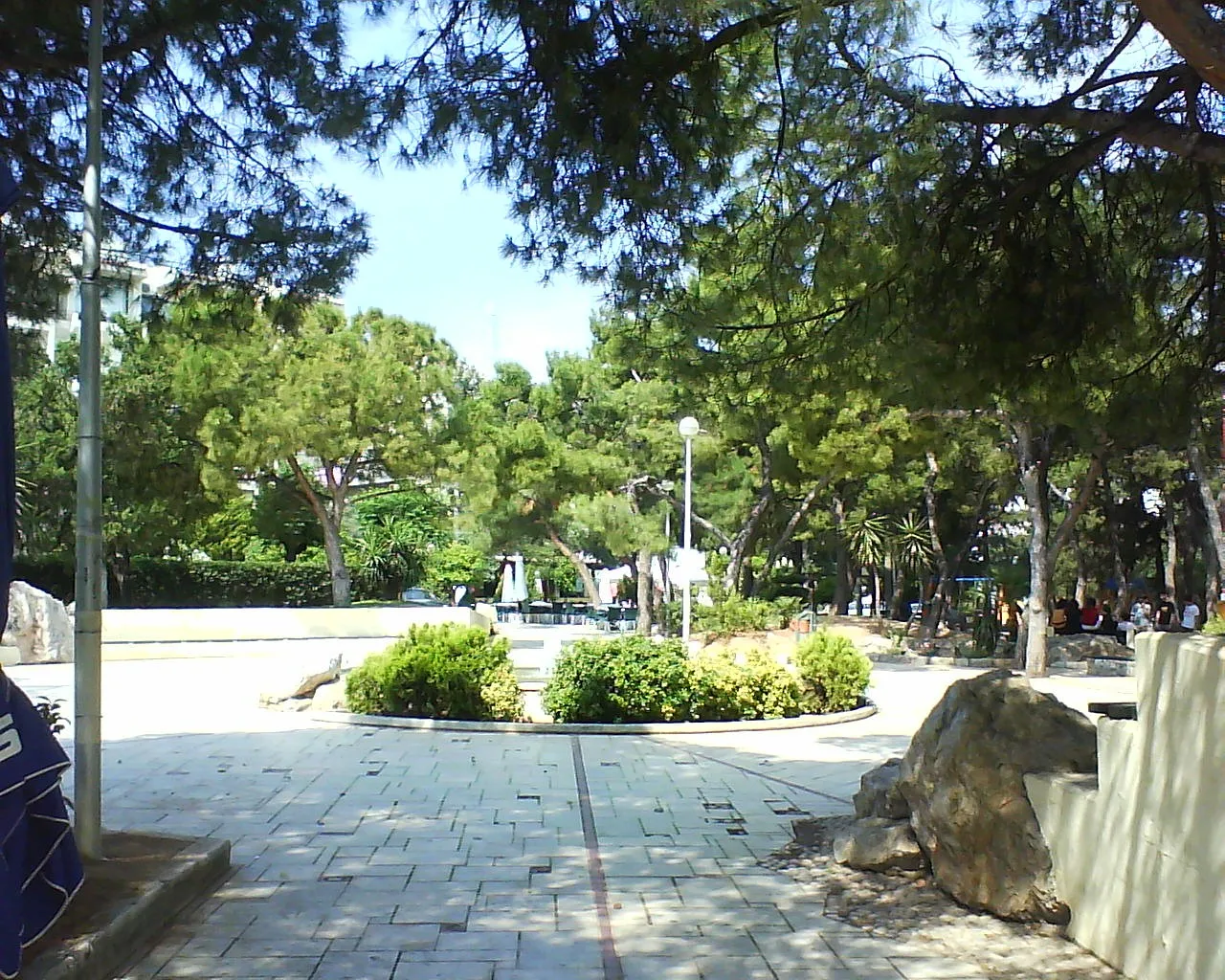 Photo showing: Neo Psihiko Square