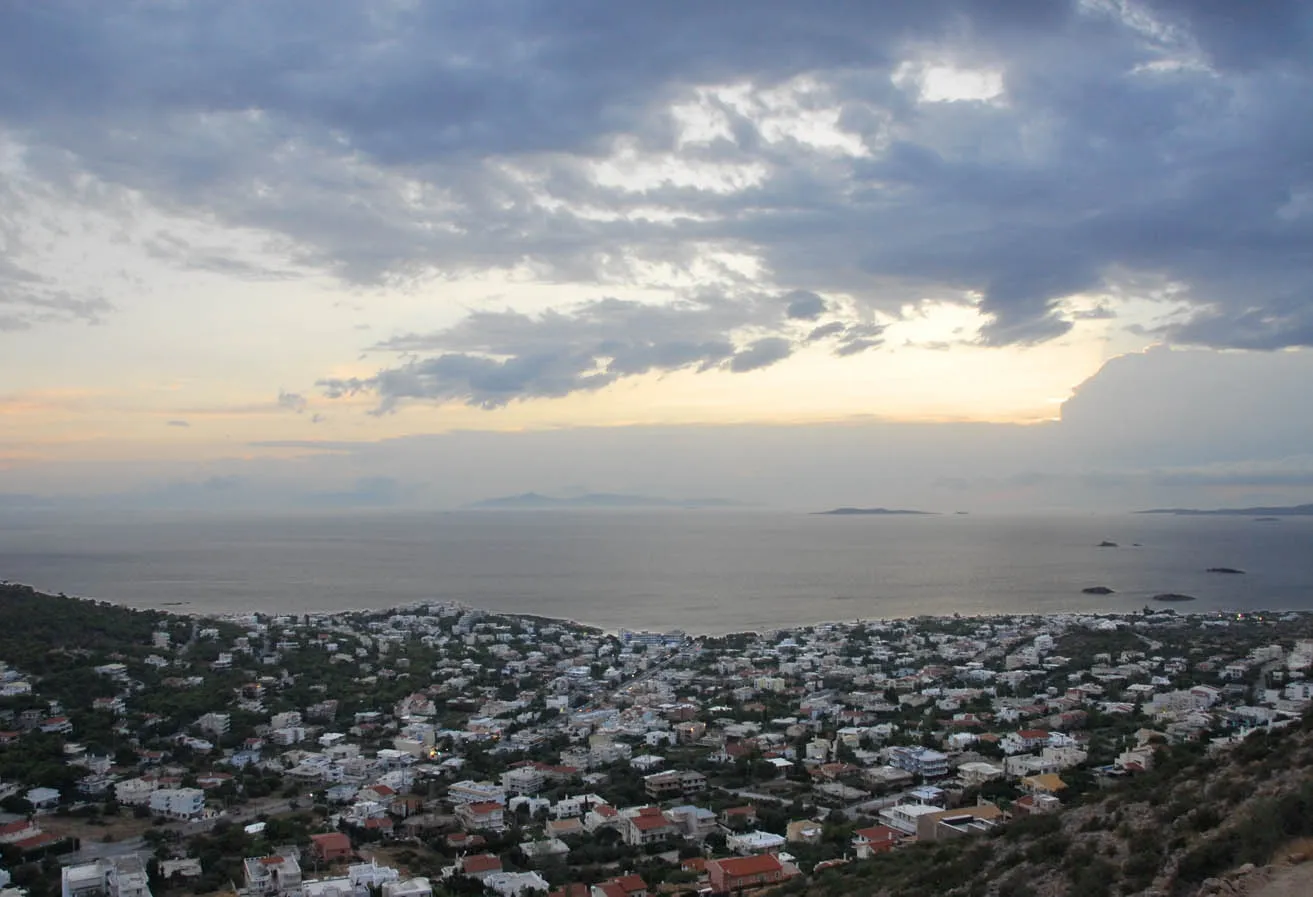 Photo showing: View of saronida town
