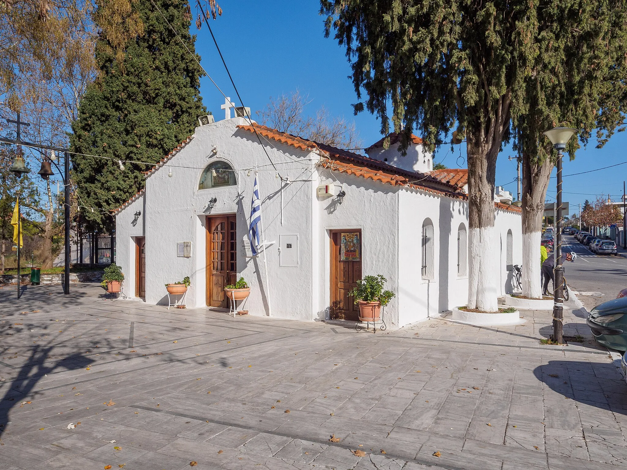 Photo showing: The church of the Dormition of the Theotokos in Stamata, Attica. It was built in 16th-17th century.