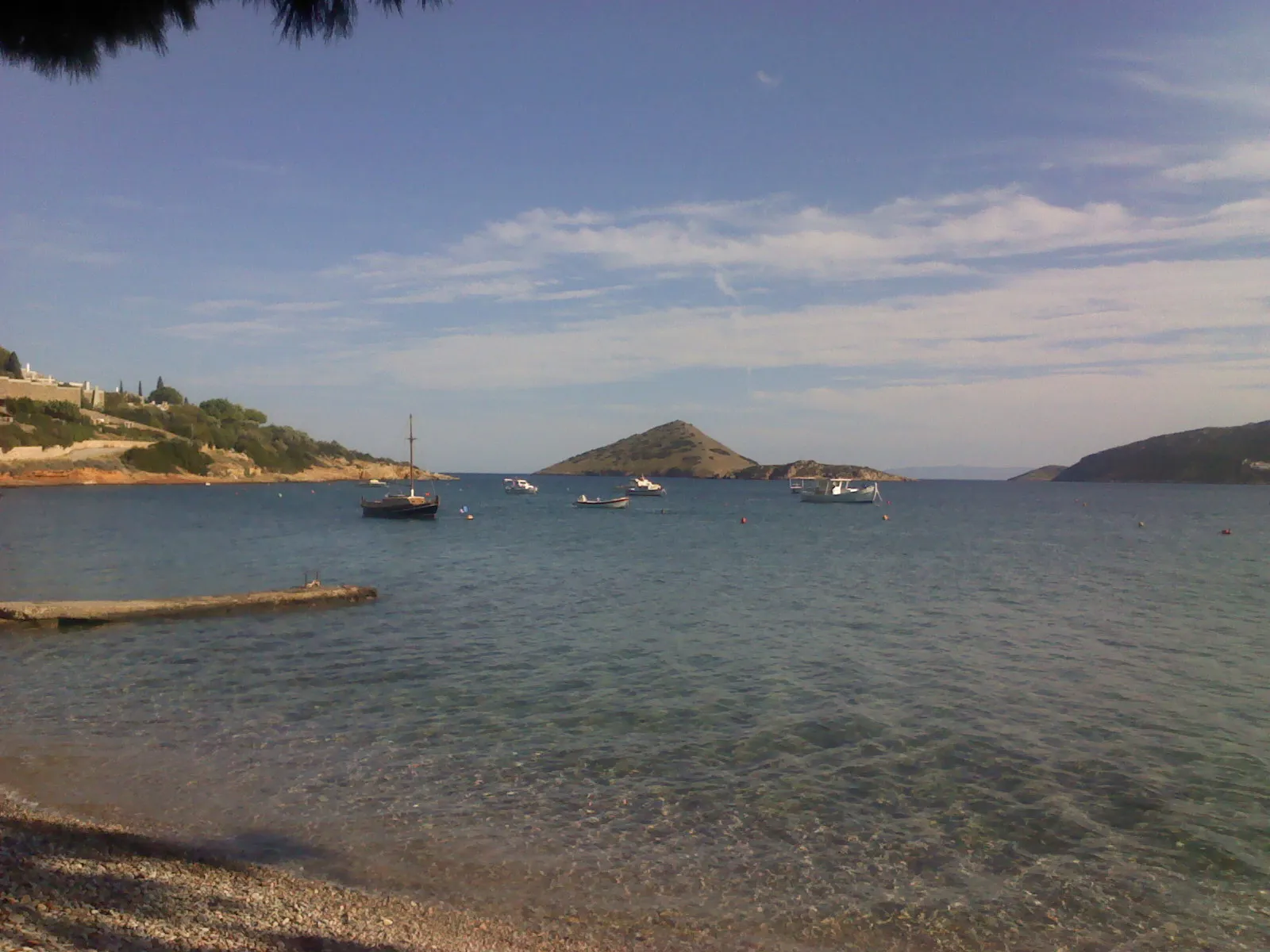 Photo showing: Ile Porto Rafti