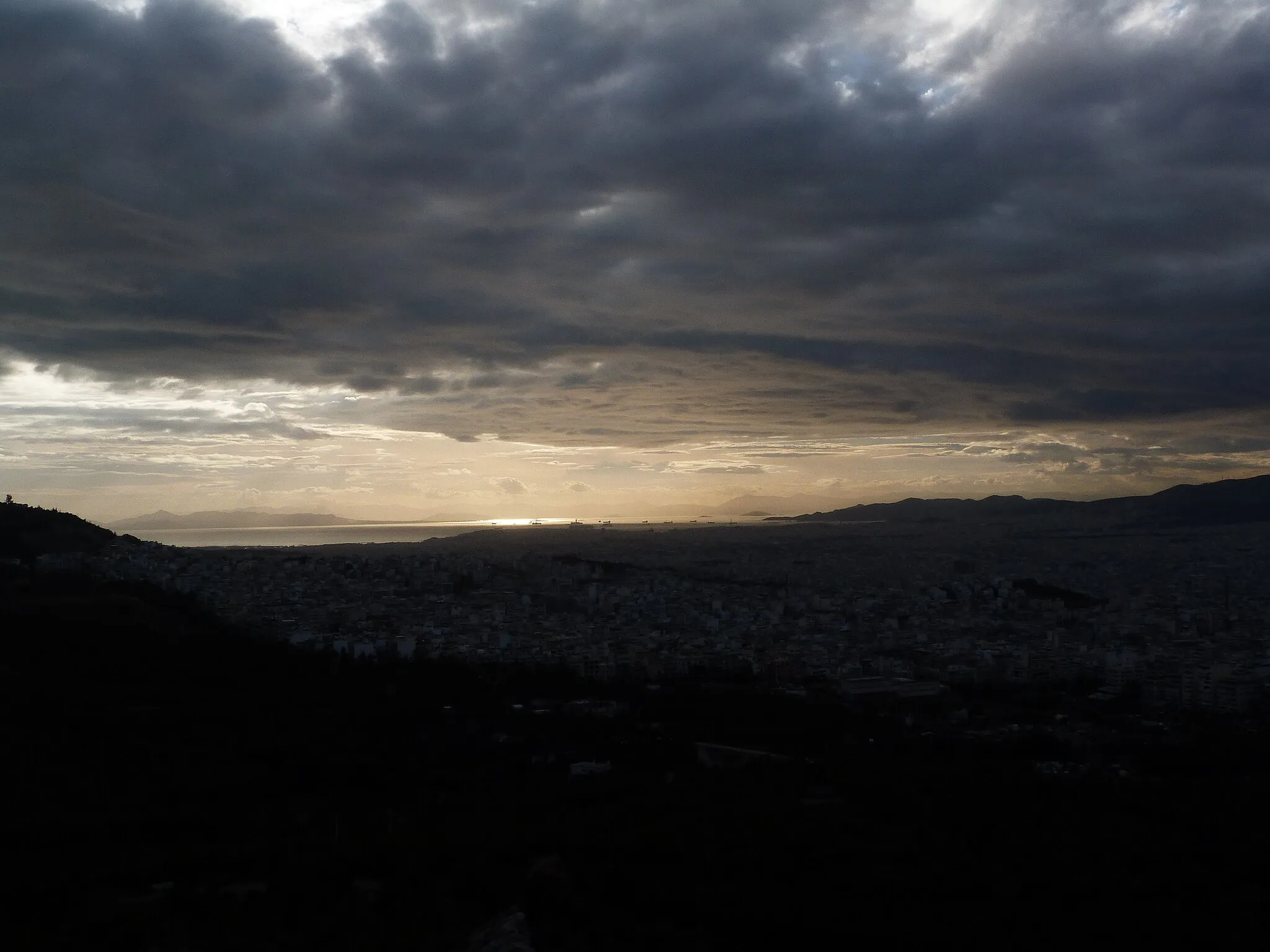 Photo showing: Ships at Piraeus [as seen from Filothei Hill].