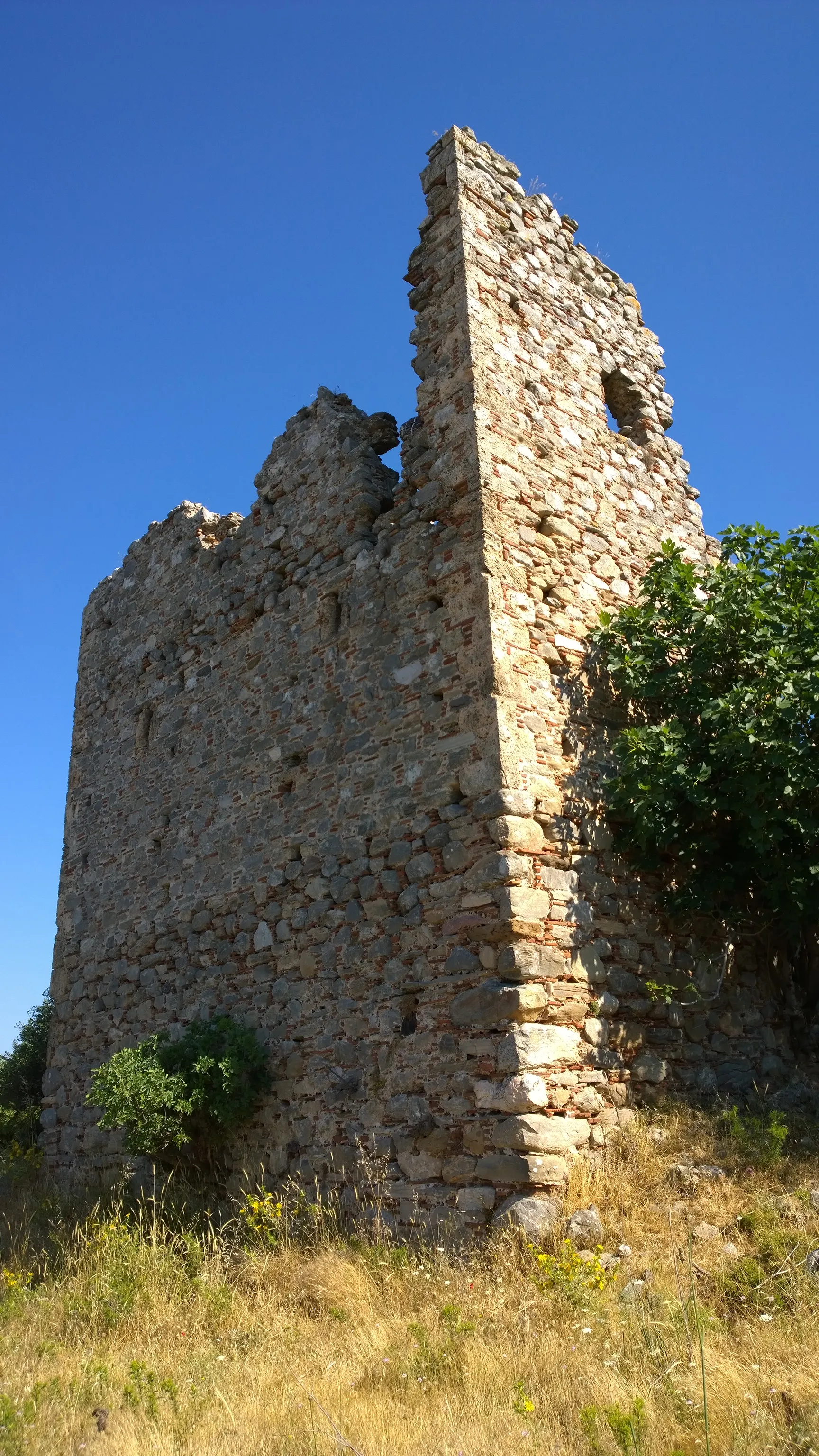 Photo showing: Ruins of Frankish Tower, Varnavas
