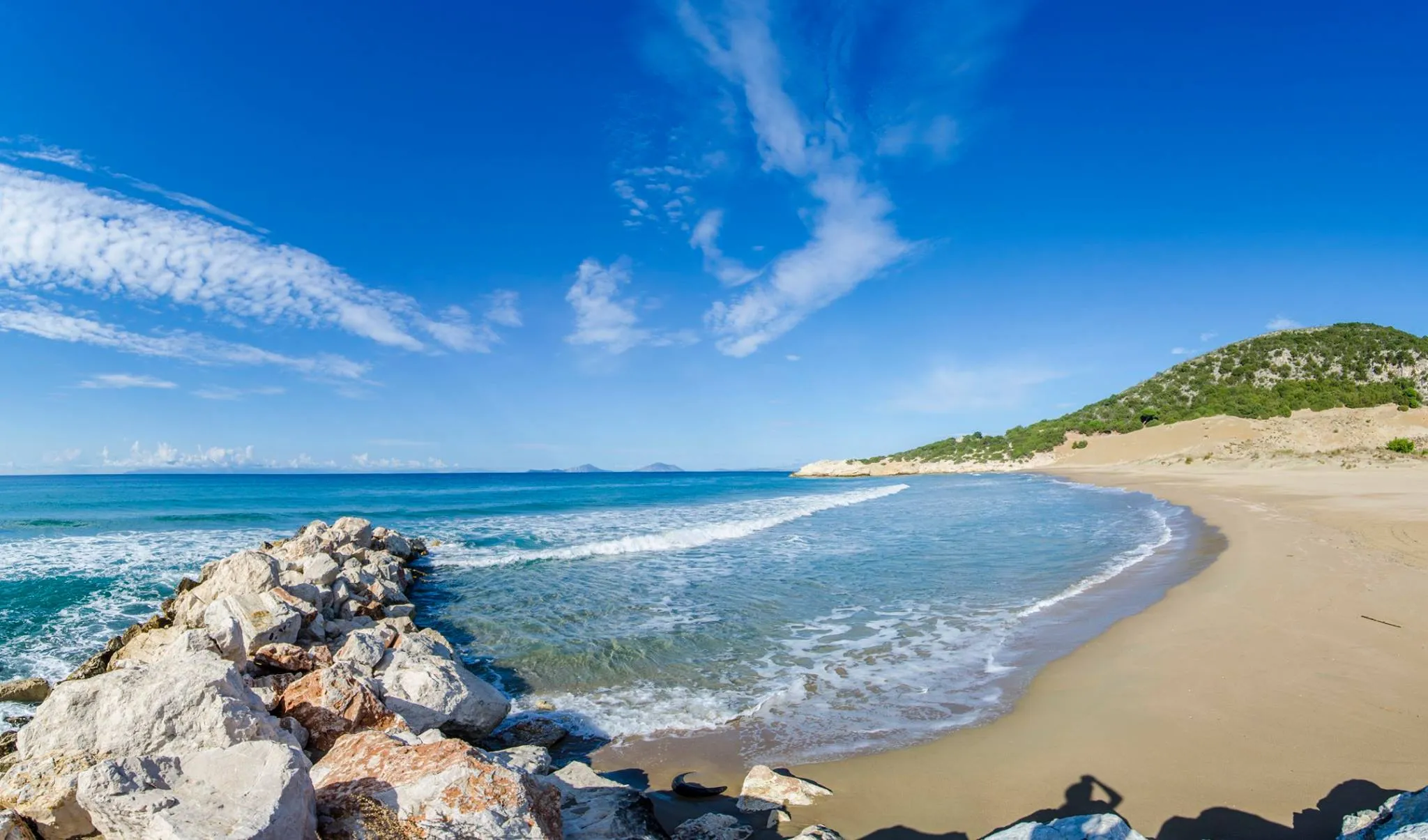 Photo showing: Kalogria beach