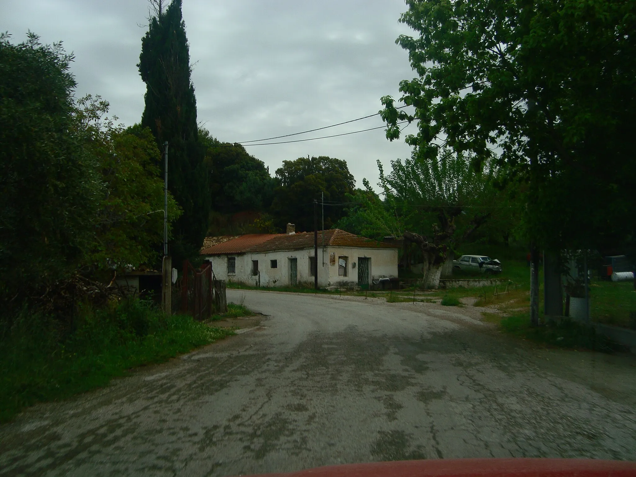 Photo showing: Old cafe Ladas, old bus station , Village Prevedos in Achaea Greece