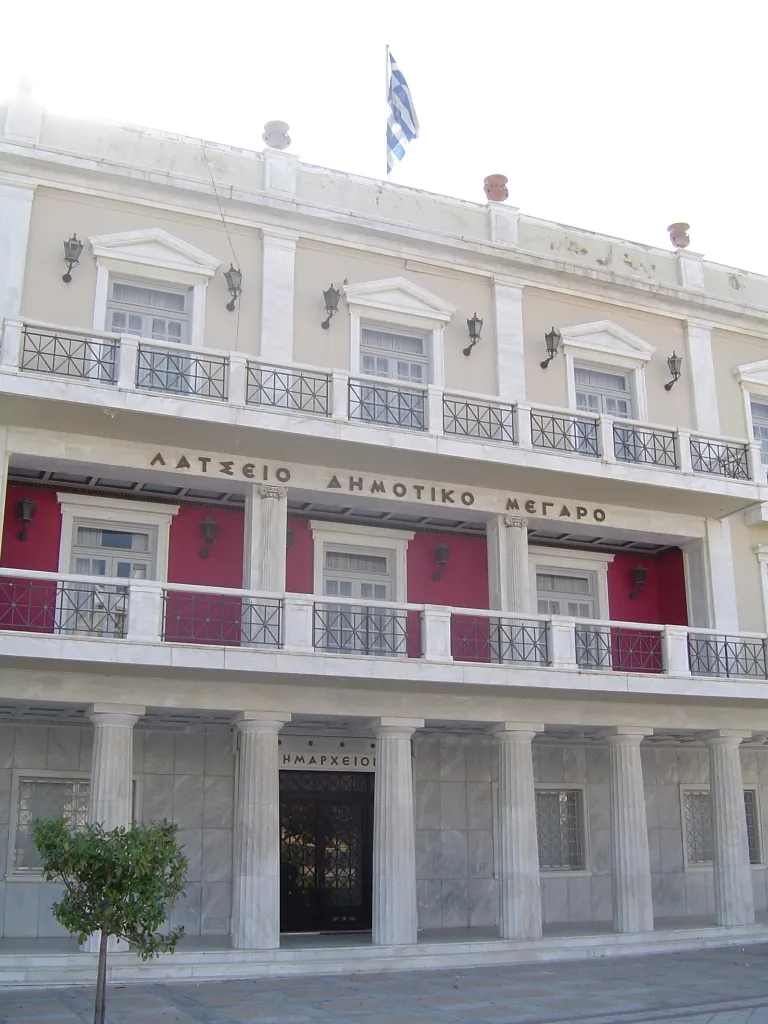 Photo showing: City Hall in Pyrgos, Peloponnese, Greece. Architect Ernst Ziller.