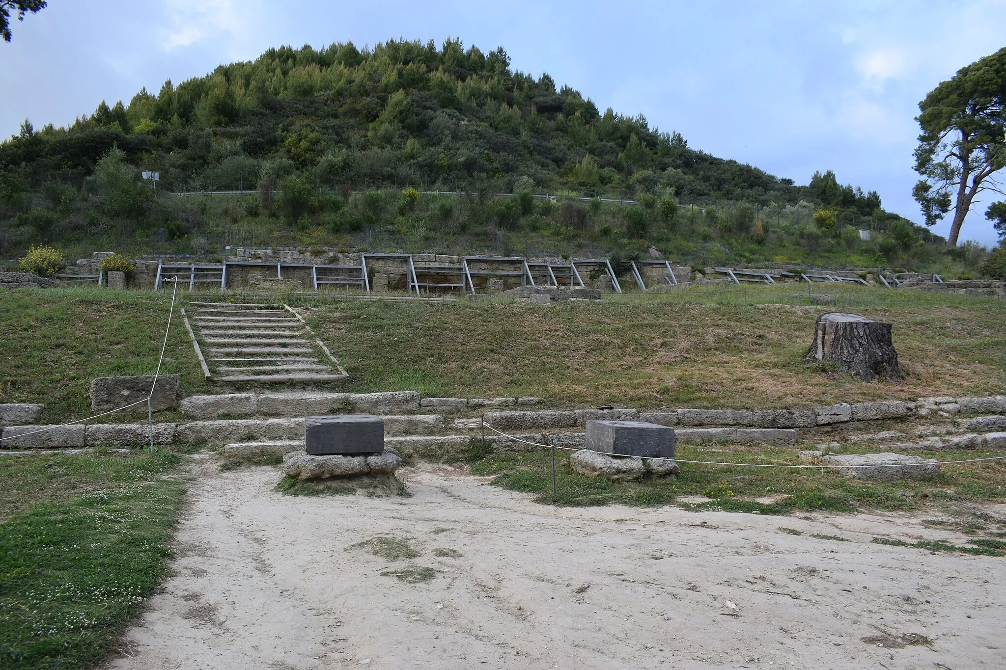 Photo showing: Vue du site archéologique d'Olympie en Grèce.