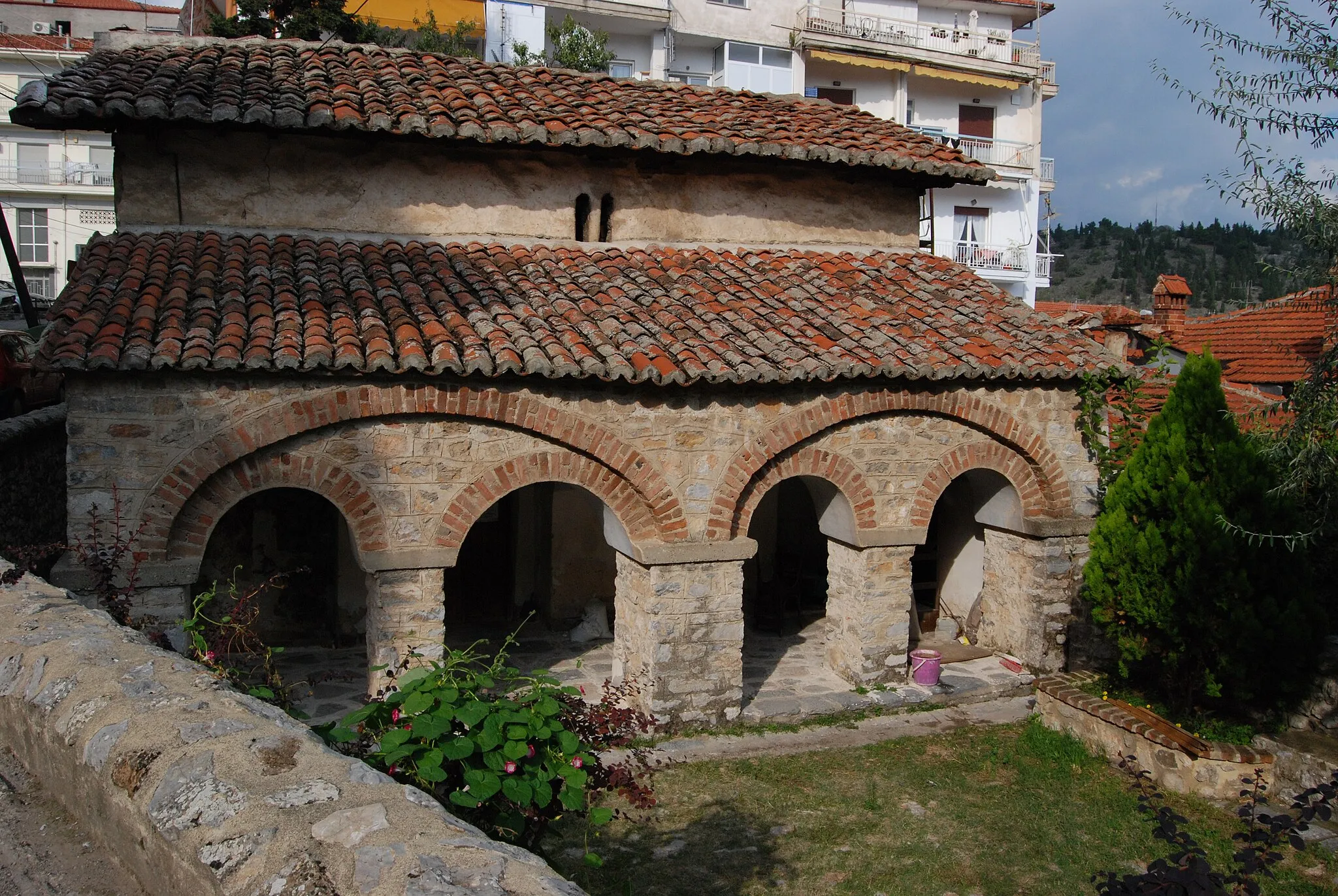 Photo showing: Church of Agii Treis, Kastoria, Greece.