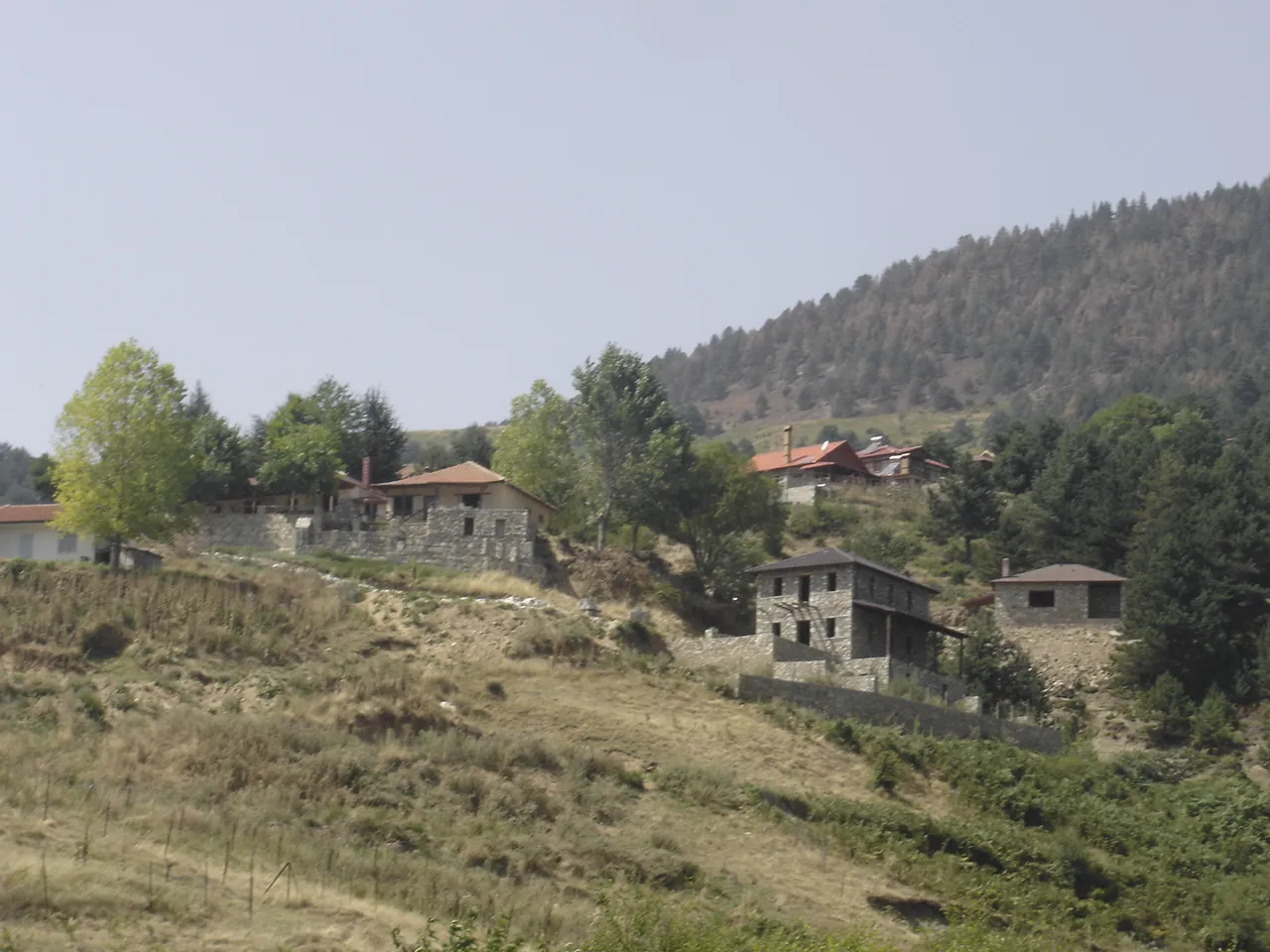 Photo showing: A view from Fteri, a settlement in Pieria, located in a remote area of the prefecture, in the border with Kozani.