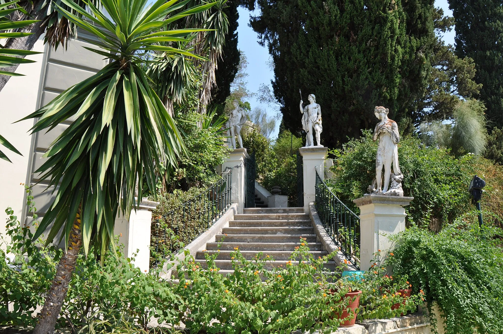 Photo showing: This is a photo of a monument in Greece identified by the ID