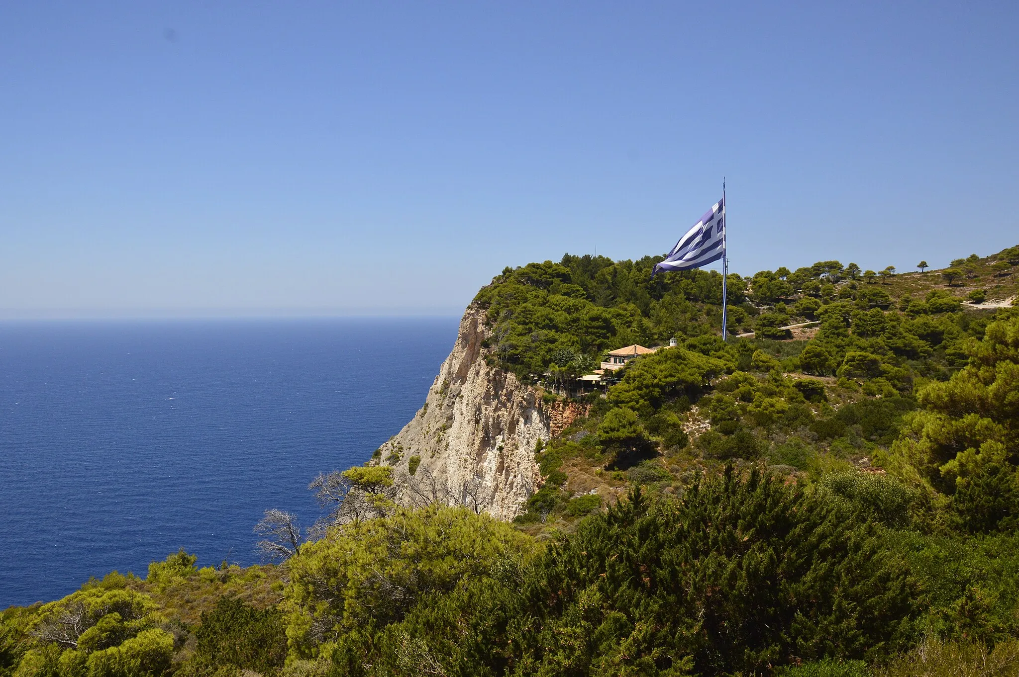 Photo showing: Big Greek flag. 600 m2, 60Kg.