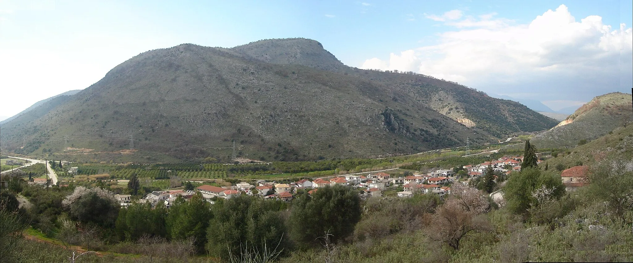 Photo showing: View of Stefani village at Preveza prefecture, Greece