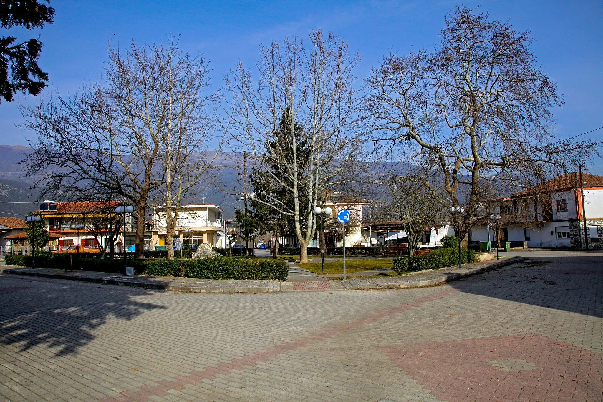 Photo showing: The main square of the village of Grammeni, Drama, Greece