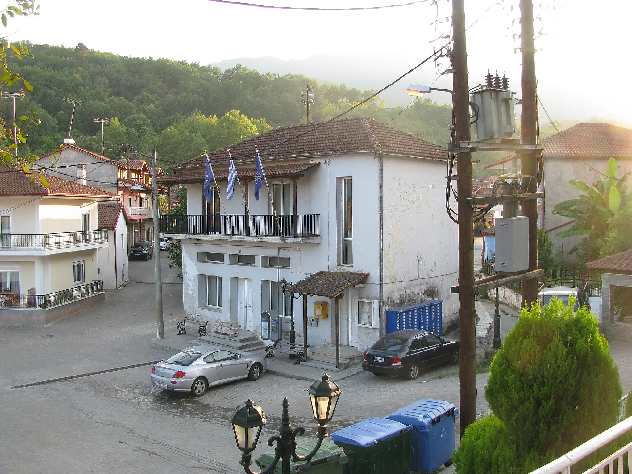 Photo showing: Sarakinovo centre
