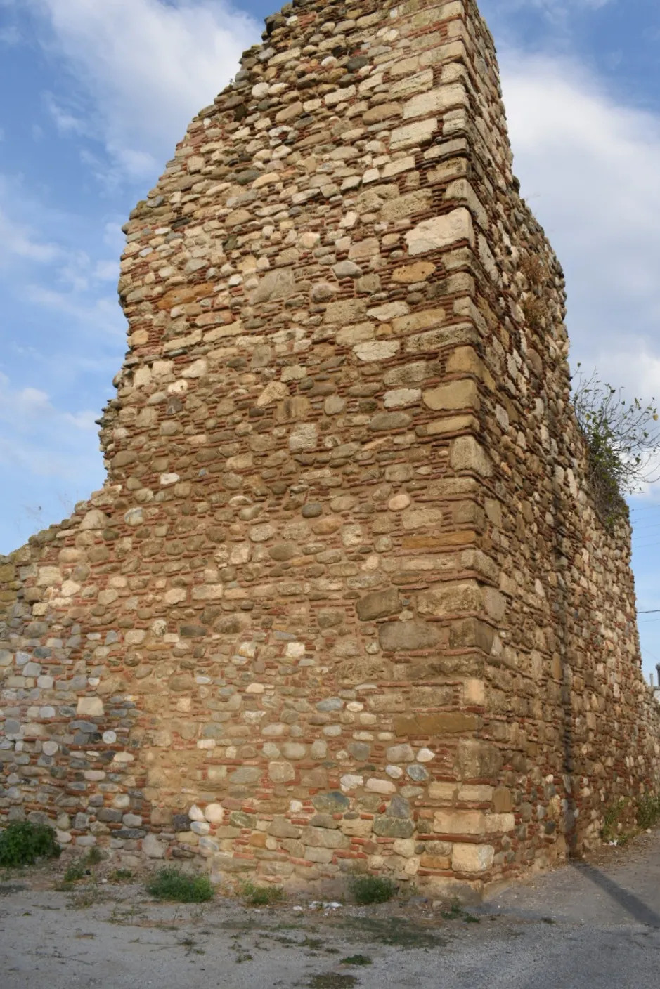 Photo showing: This is a photo of a monument in Greece identified by the ID