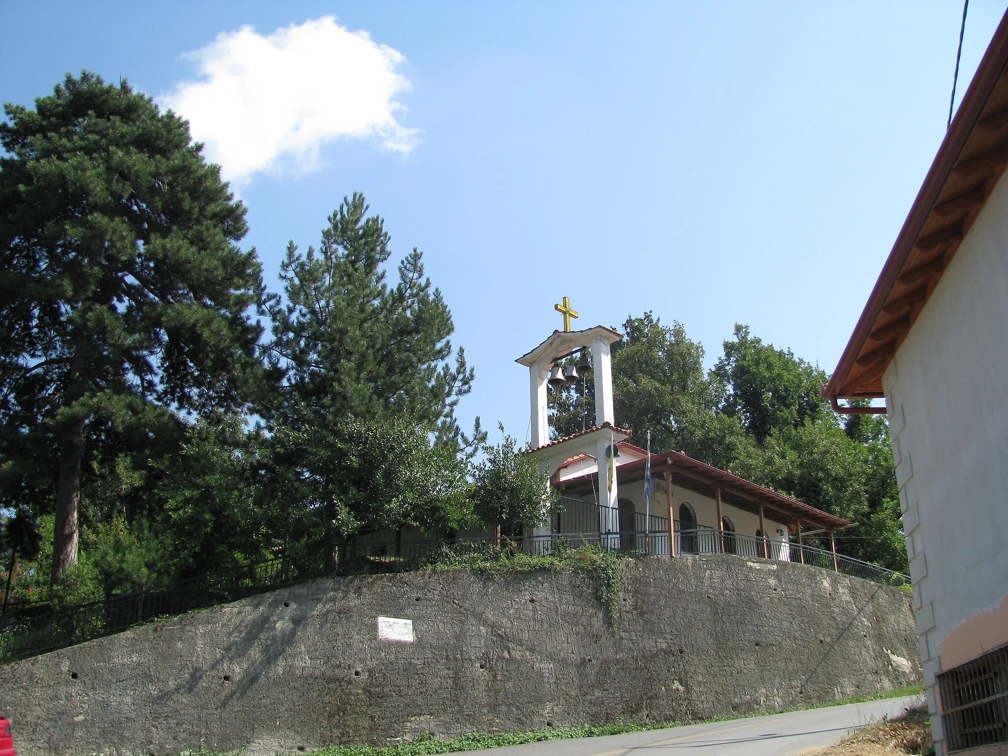 Photo showing: Church St. Nikolaos, Oshliani or Agia Fotini, Edessa, Greece