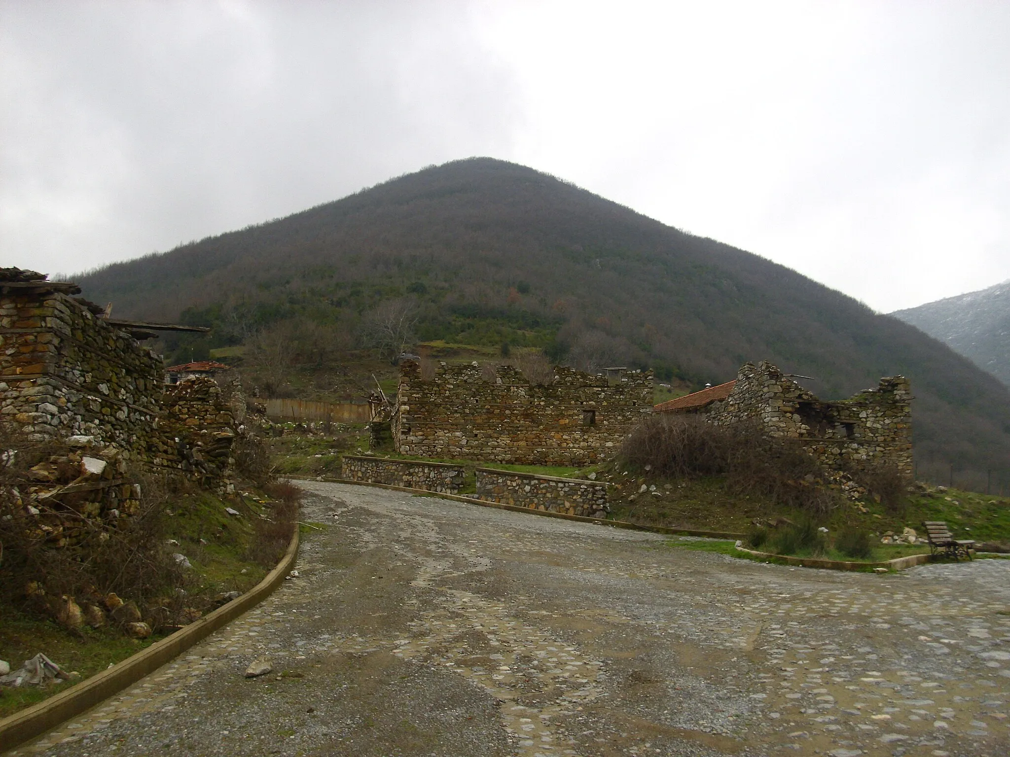 Photo showing: Развалини в село Корнишор, днес Република Гърция.