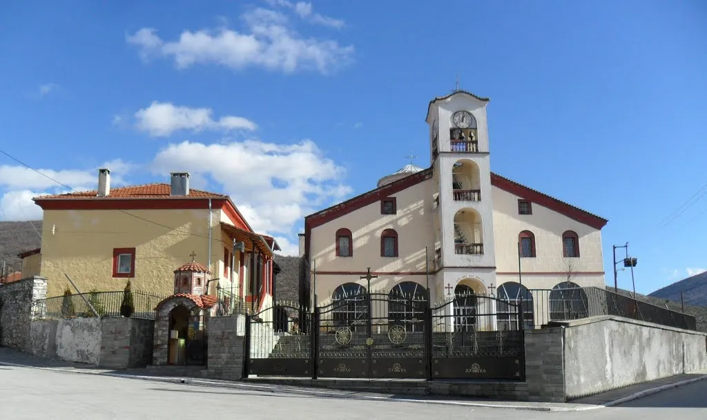 Photo showing: Main church of the village