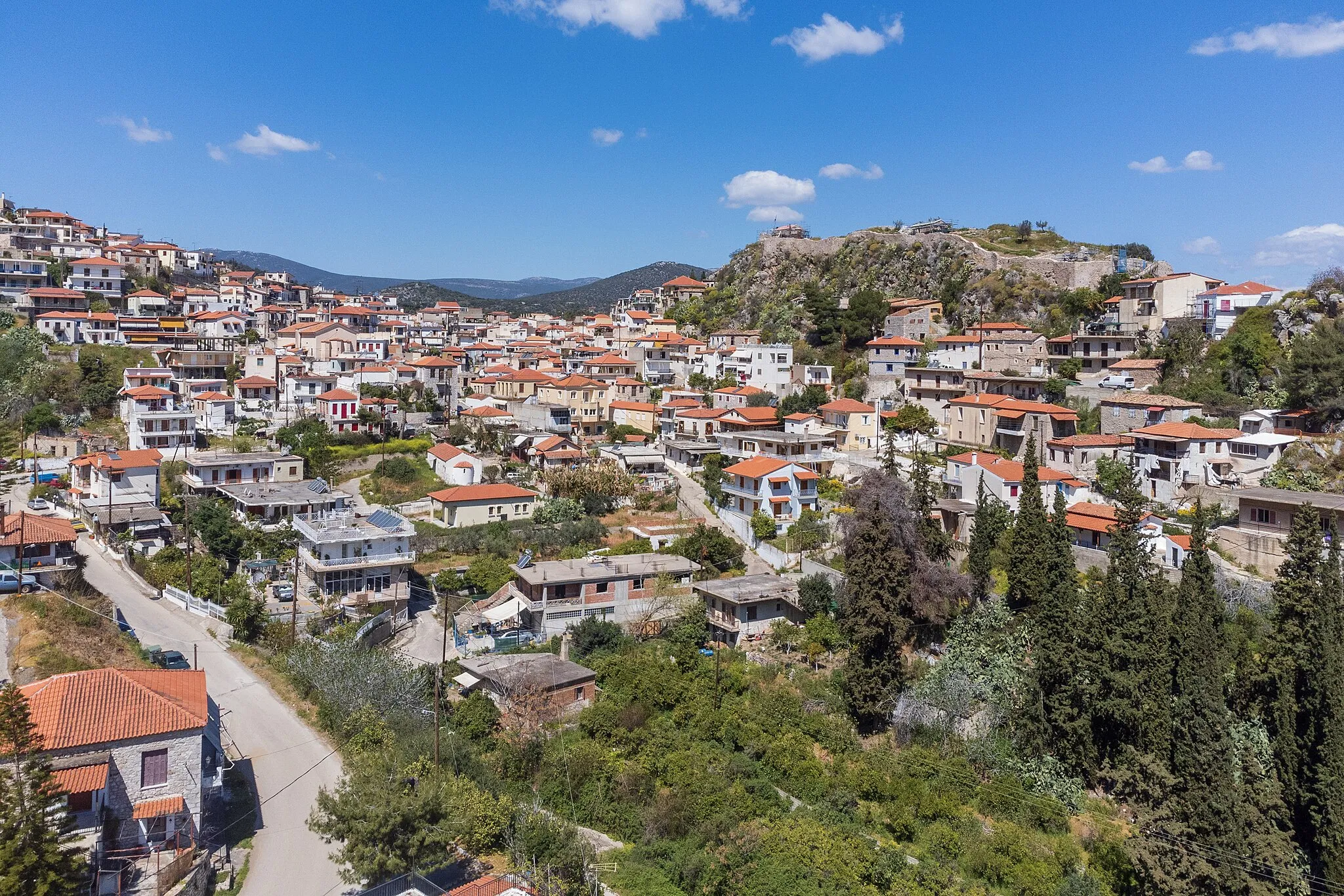 Photo showing: Aerial view of Nea Epidavros, Argolis, with the byzantine castle.