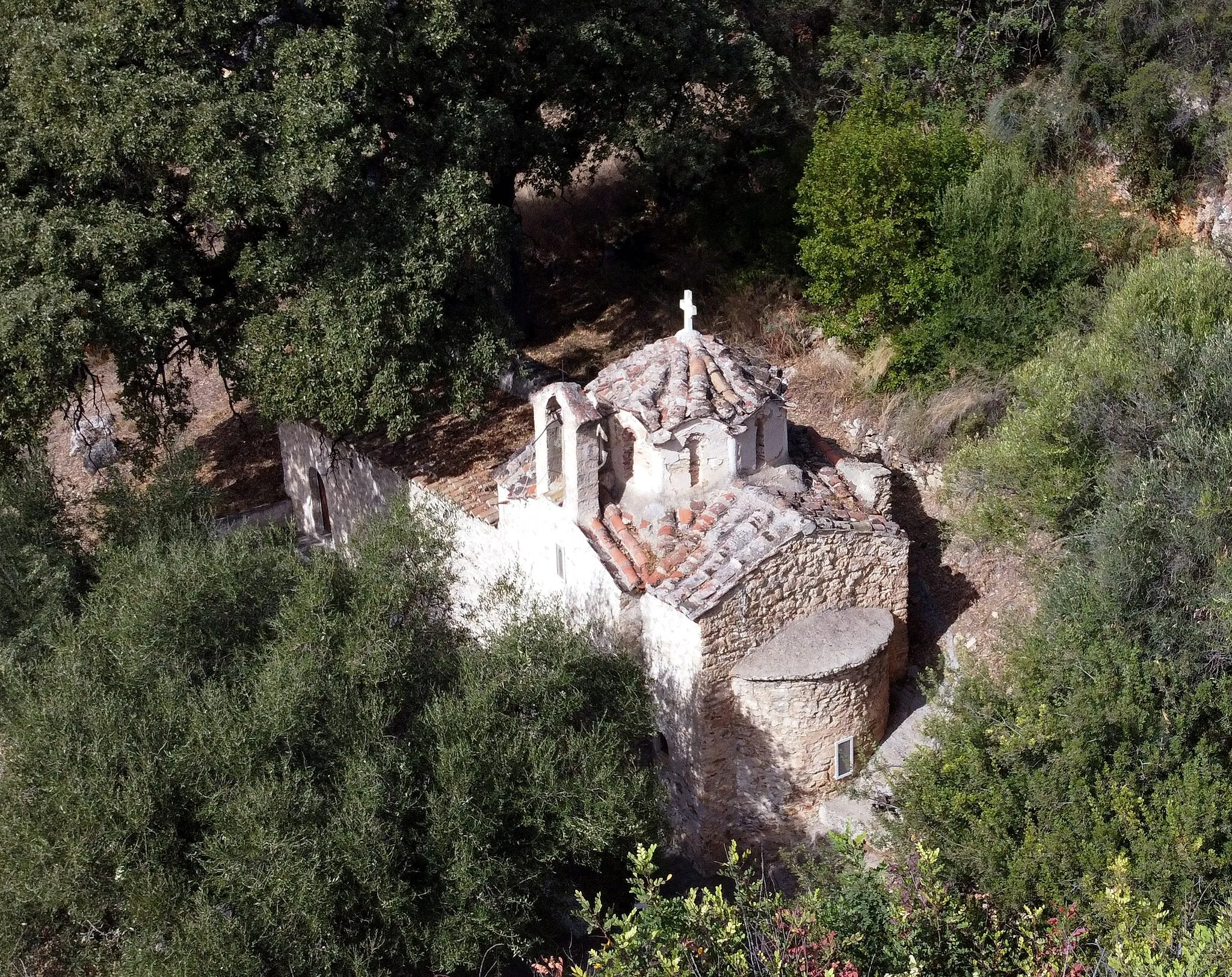 Photo showing: This is a photo of a monument in Greece identified by the ID