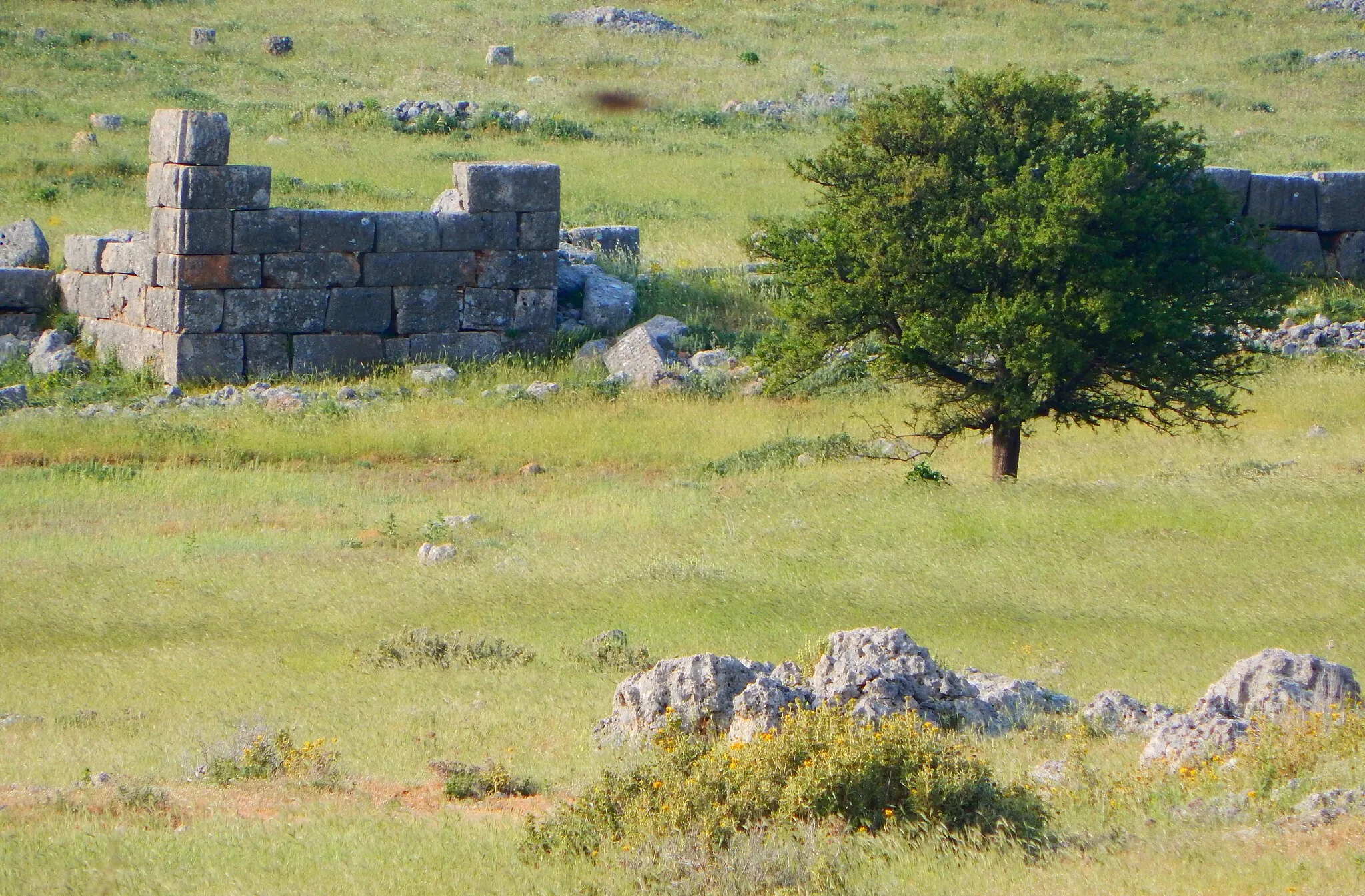 Photo showing: This is a photo of a monument in Greece identified by the ID