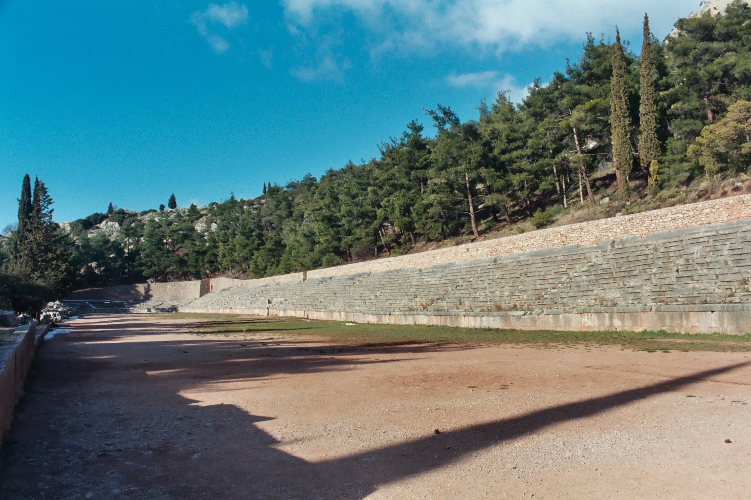 Photo showing: Ancient athletics stadium at Delphi