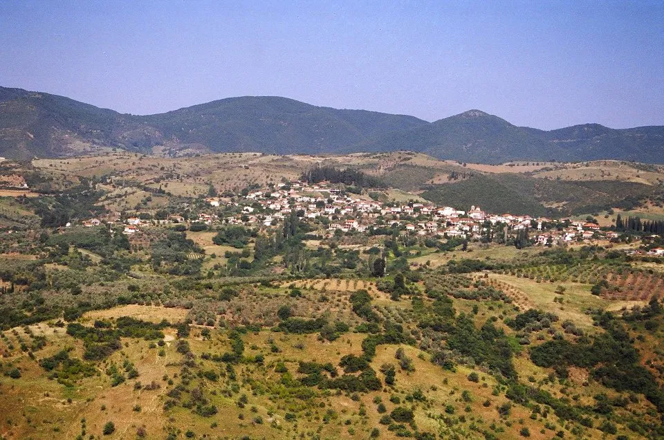 Photo showing: A perspective of Giannitsou village