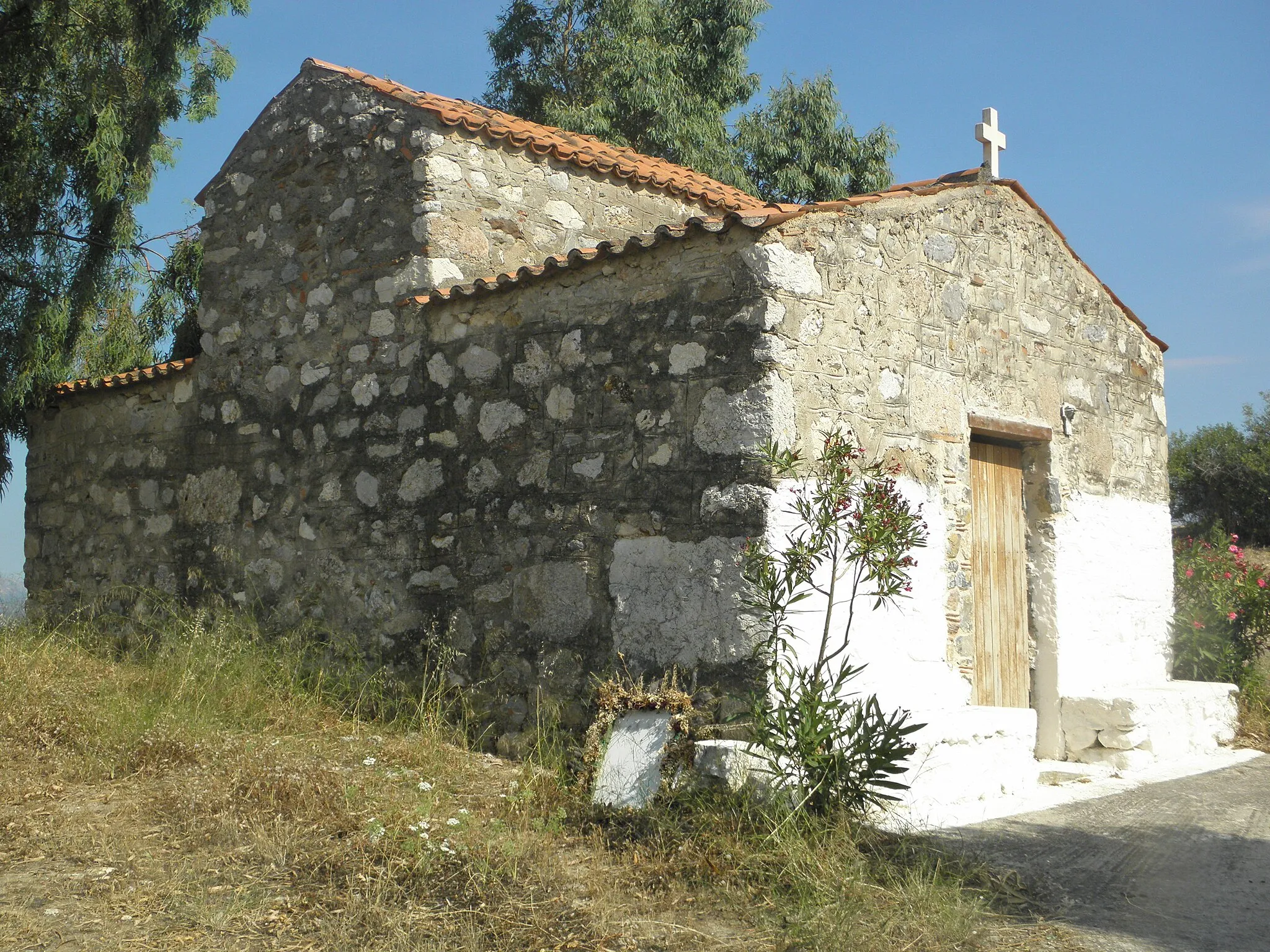 Photo showing: This is a photo of a monument in Greece identified by the ID