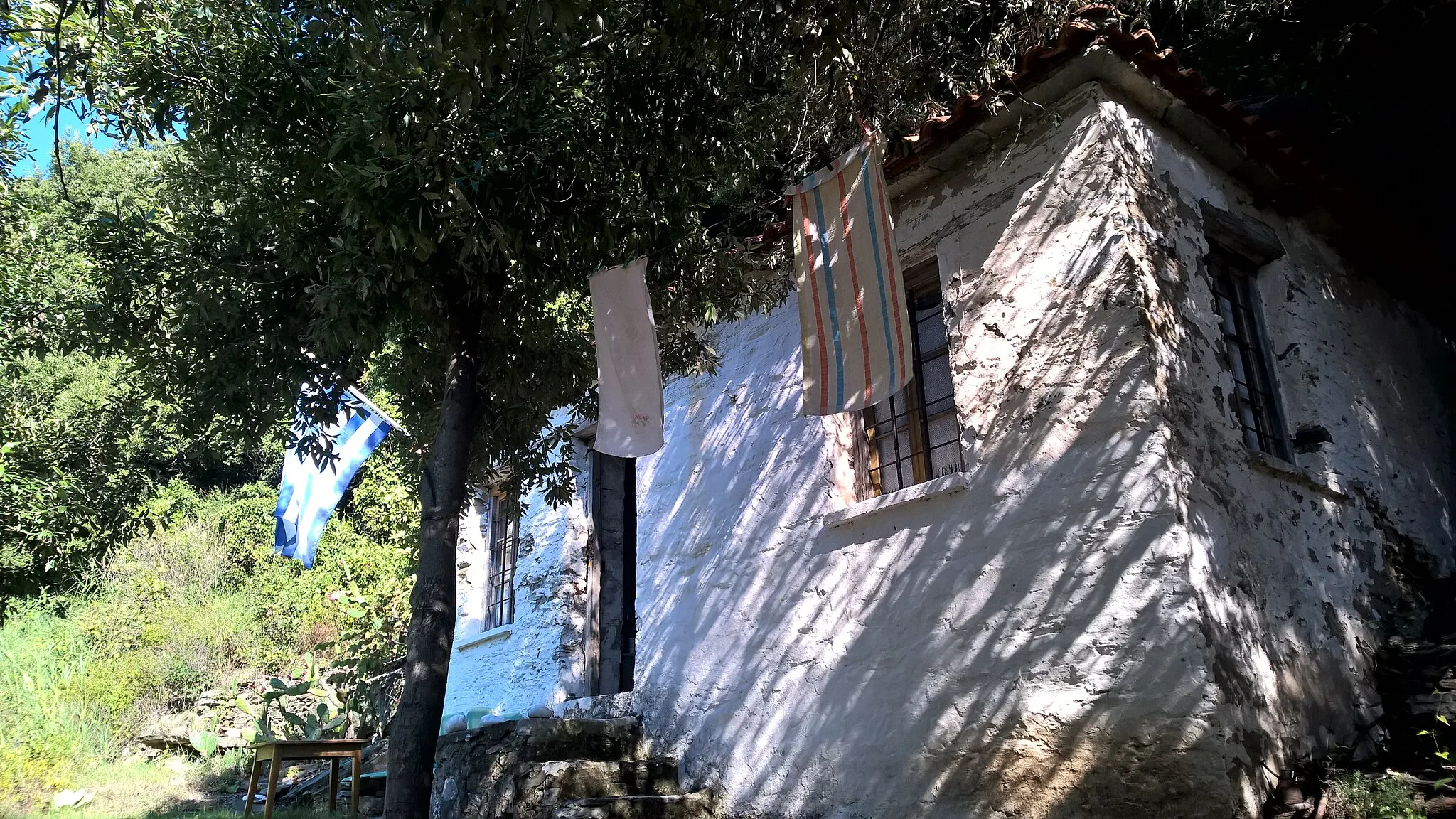 Photo showing: Alfons Hochhauser's stonehouse in Koulouri, Pelion