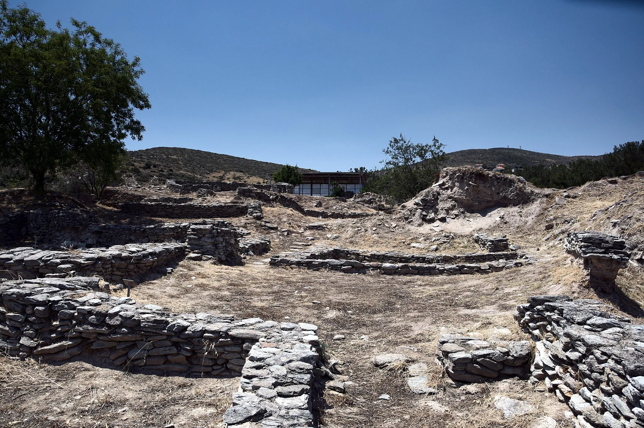 Photo showing: This is a photo of a monument in Greece identified by the ID