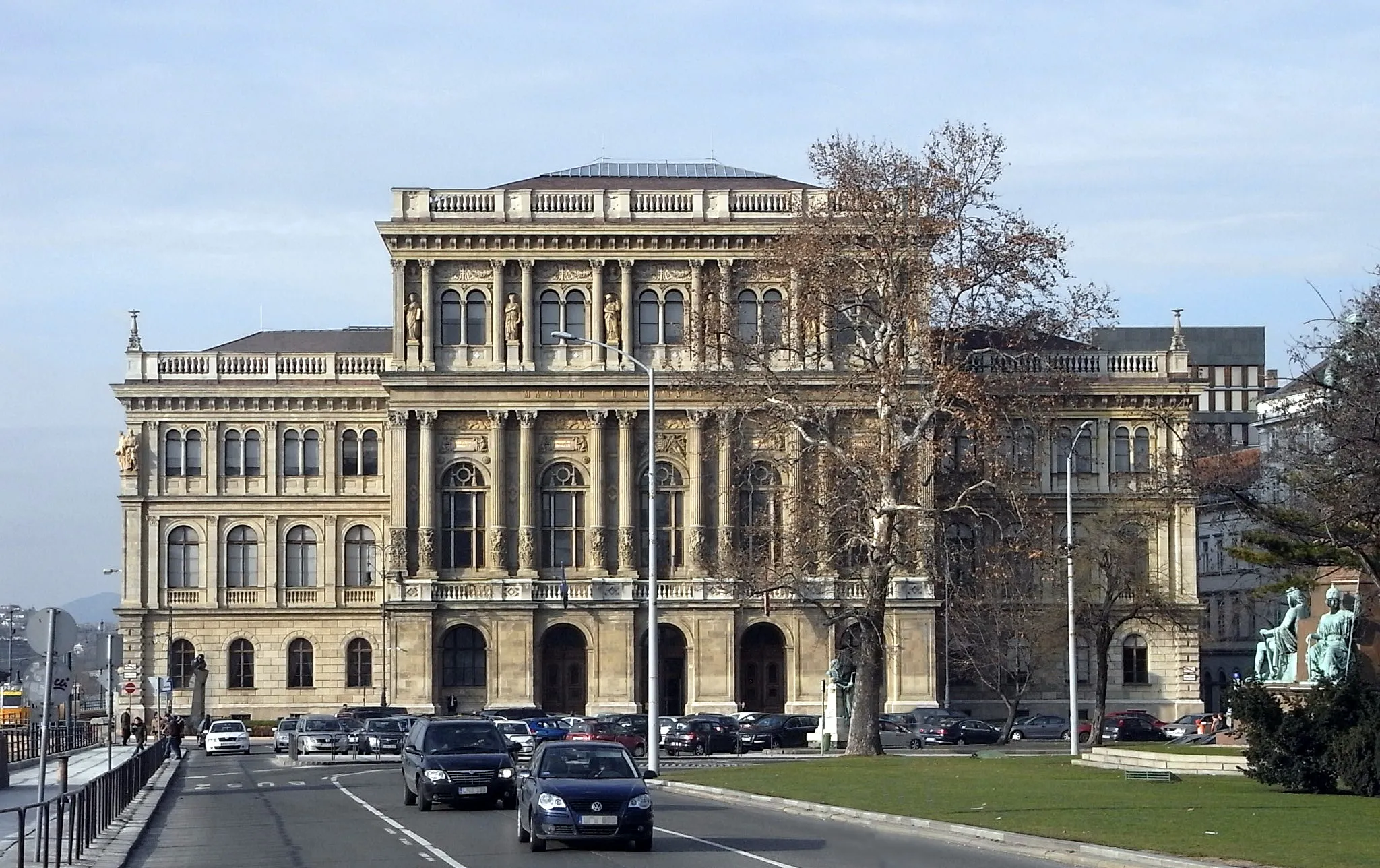 Photo showing: Budapest, Sitz der Ungarischen Akademie der Wissenschaften