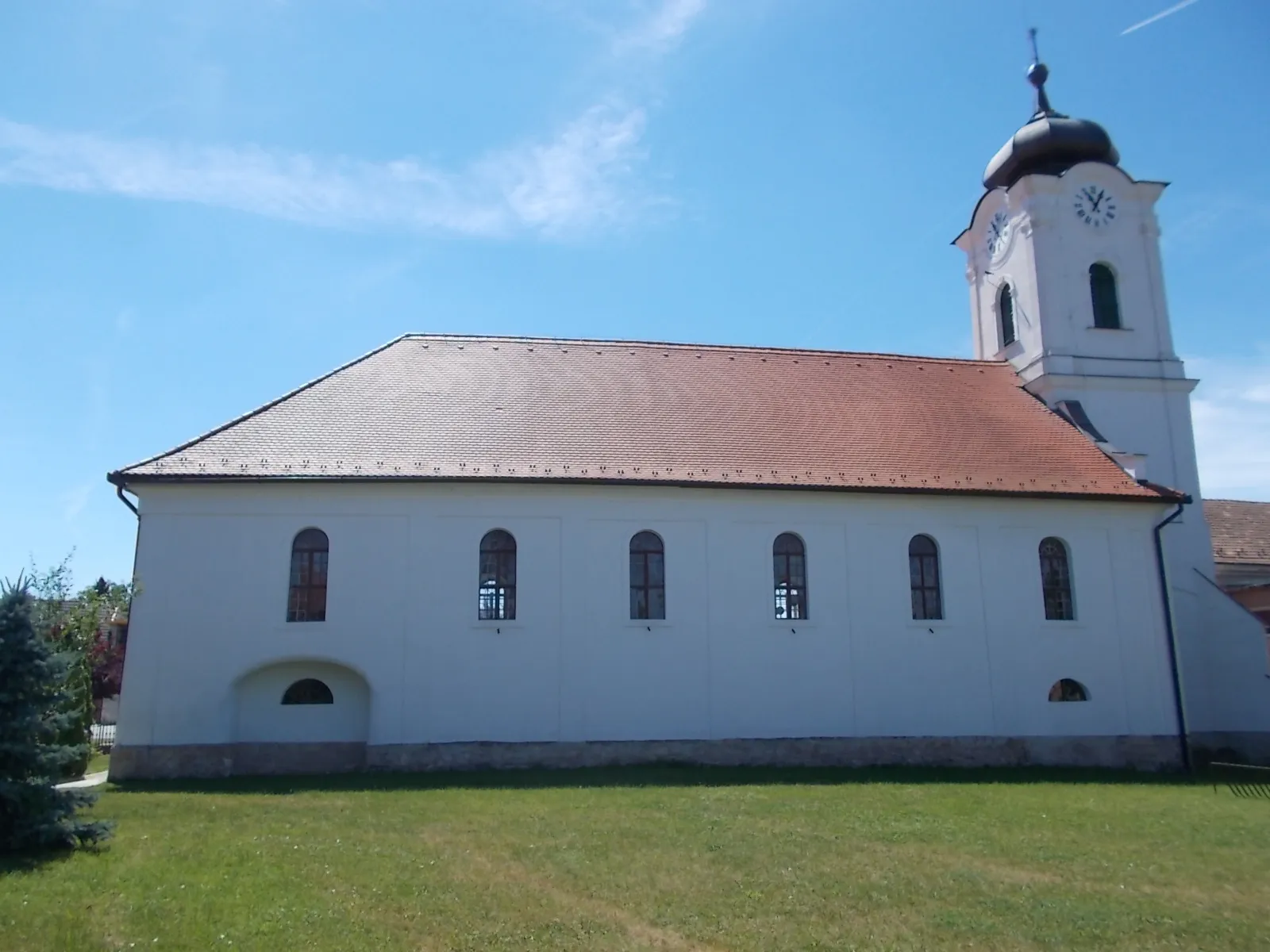 Photo showing: : Reformed Church. - Szent István Street, Bicske, Fejér County, Hungary.