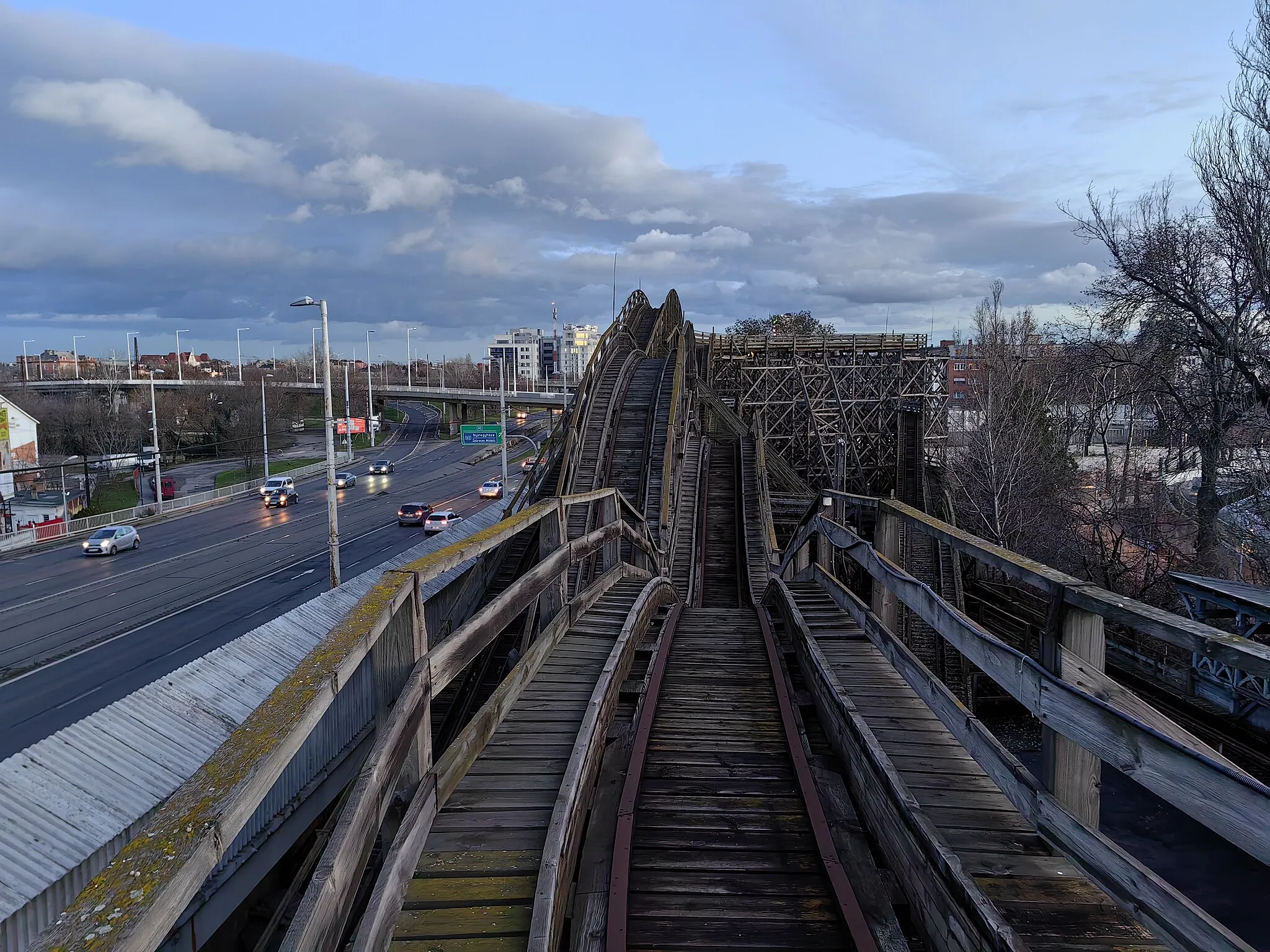 Photo showing: Budapest, Hullámvasút