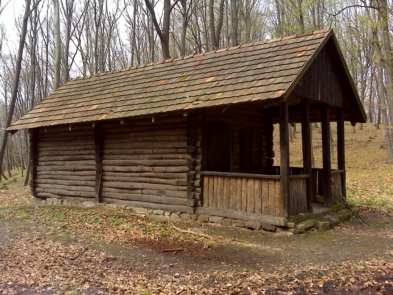 Photo showing: Pihenő ház, Spartacus-ösvény mentén