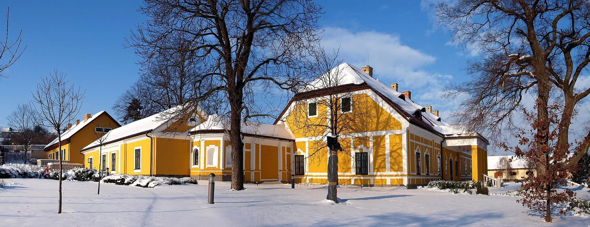 Photo showing: Jankovich Mansion, Rácalmás, Fejér County, Hungary.