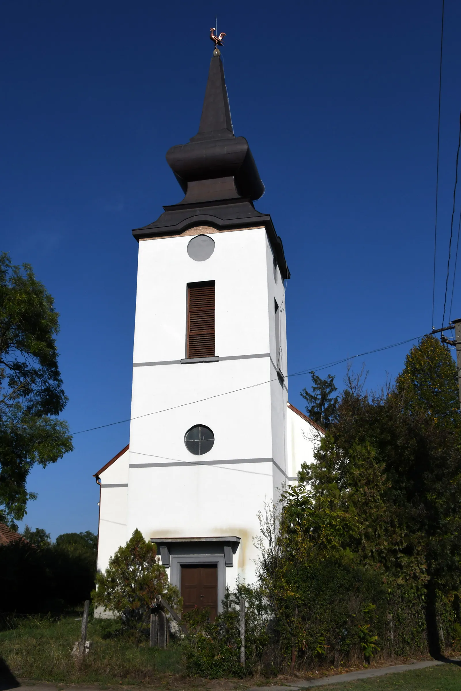 Photo showing: Calvinist church in Tiszainoka, Hungary