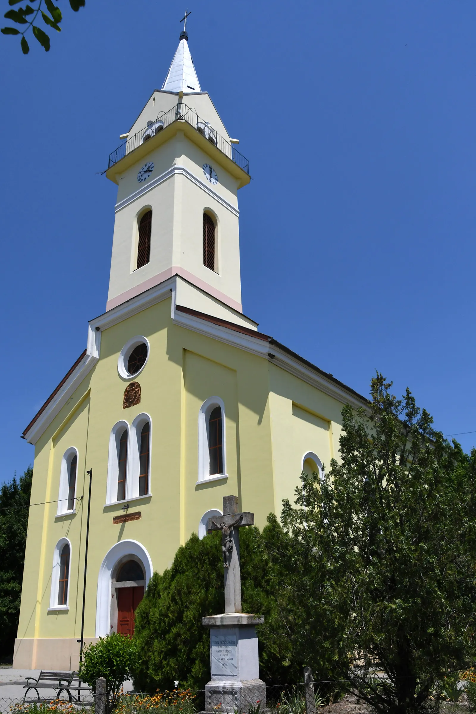 Photo showing: Roman Catholic church in Homokmégy, Hungary