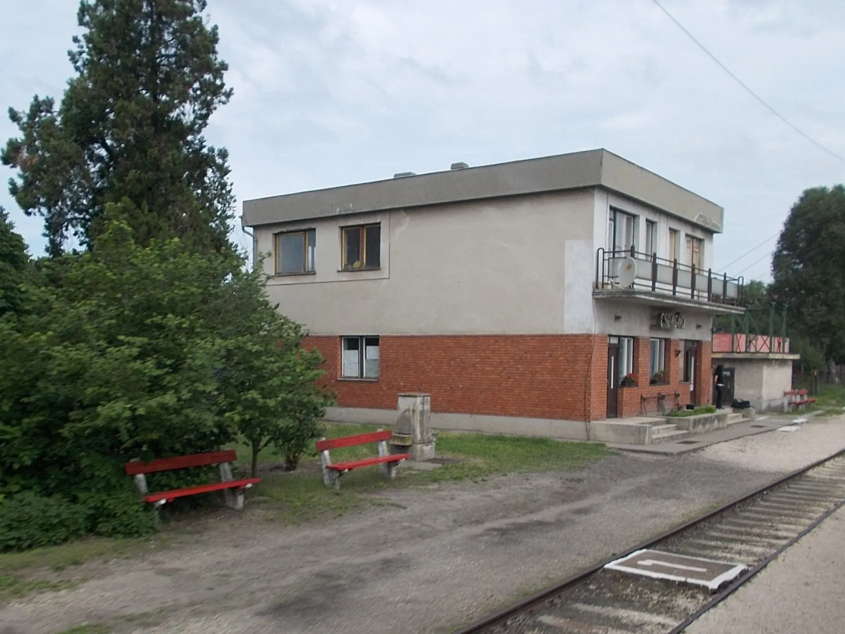 Photo showing: : Csengőd train station. - Csengőd, Bács-Kiskun County, Hungary.
